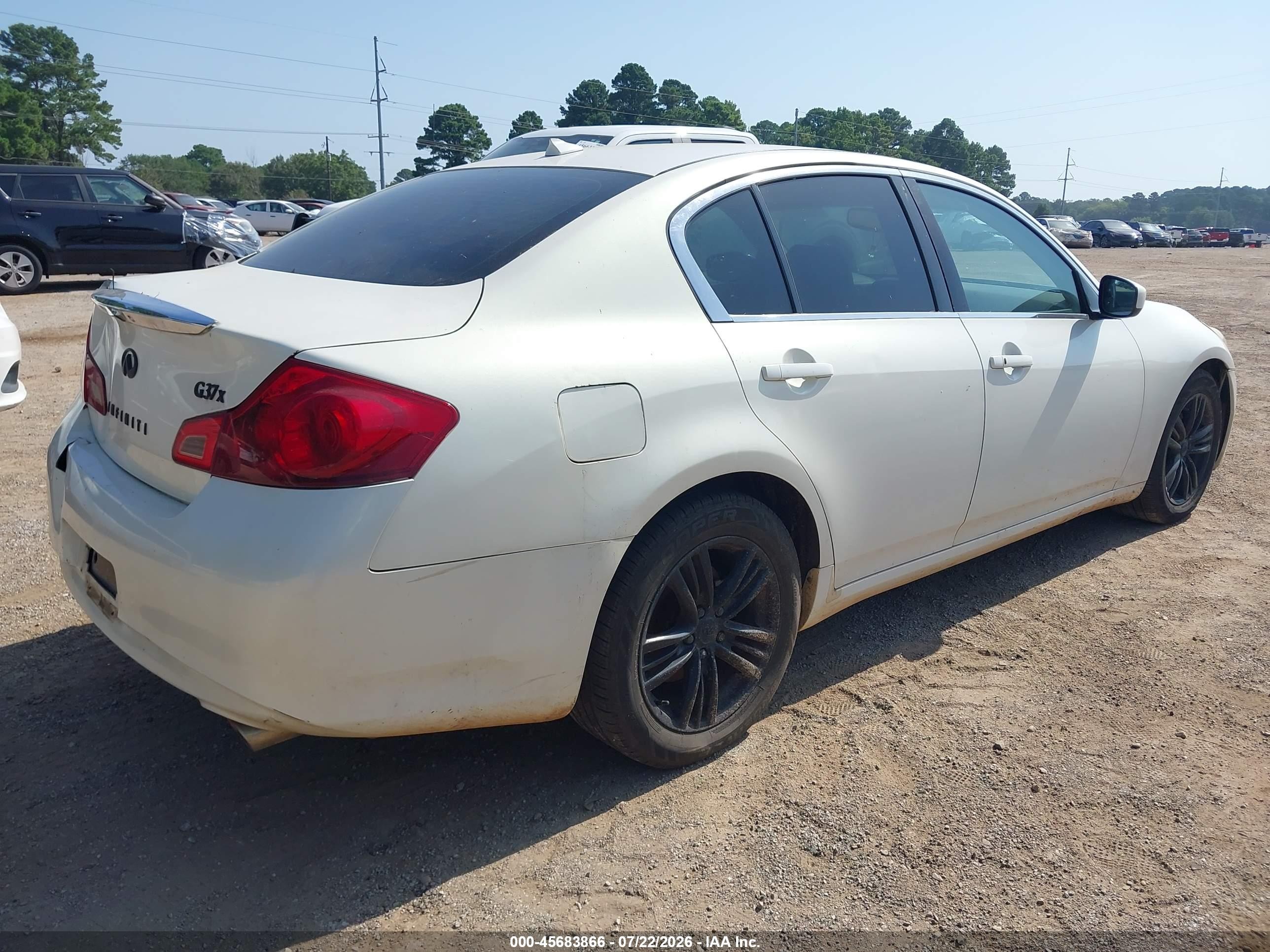 2010 Infiniti G37x   White vin: JN1CV6AR9AM452590