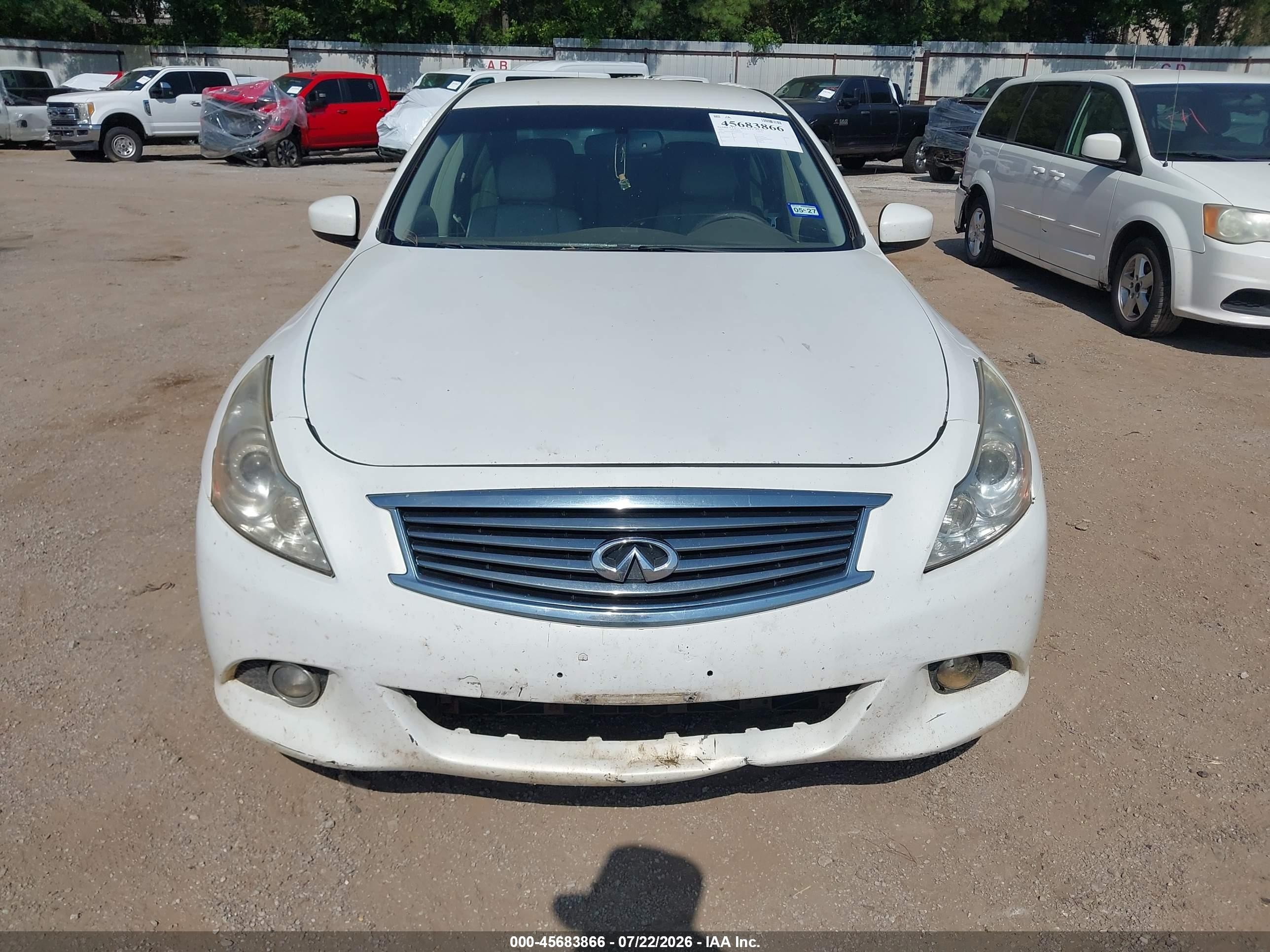 2010 Infiniti G37x   White vin: JN1CV6AR9AM452590