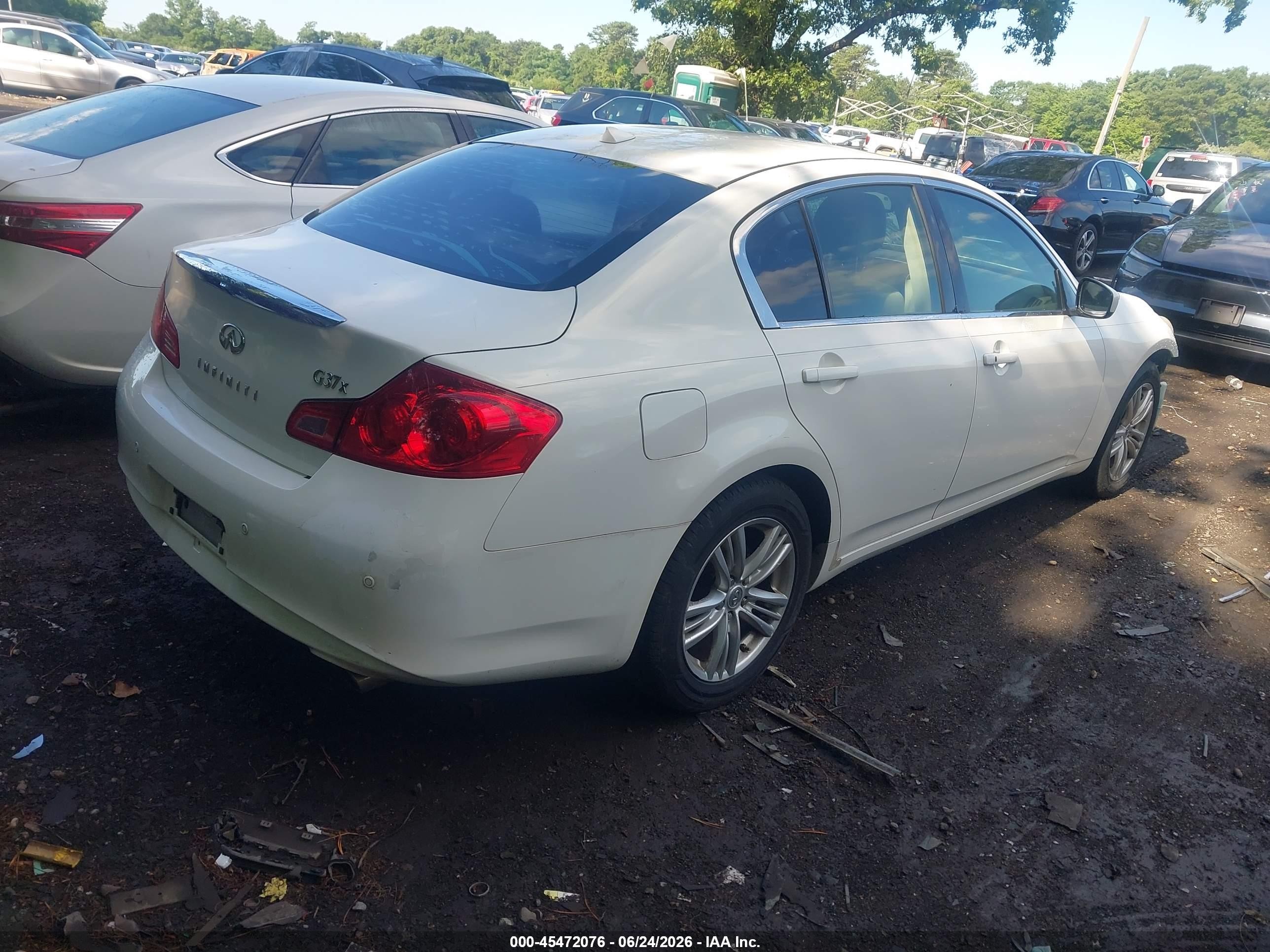 2011 Infiniti G37x   Белый vin: JN1CV6AR9BM350515