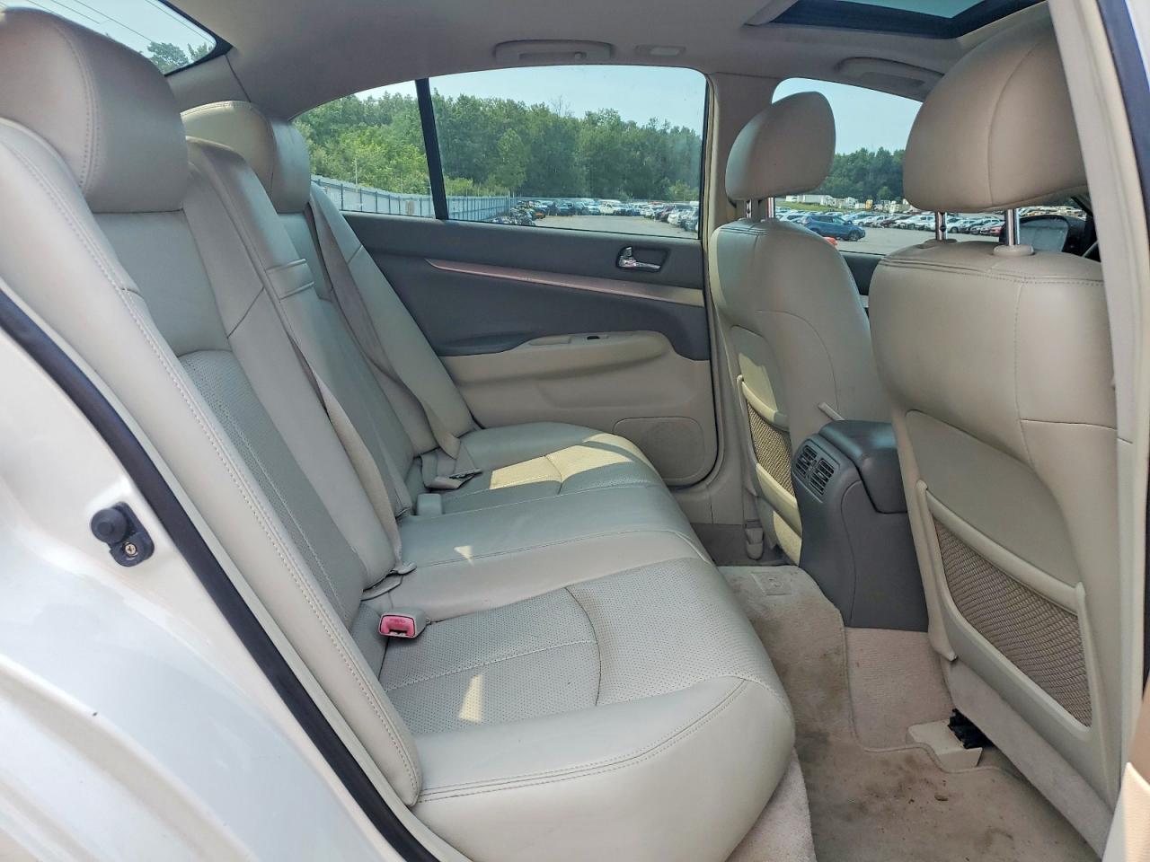 2011 Infiniti G37 White vin: JN1CV6AR9BM351261