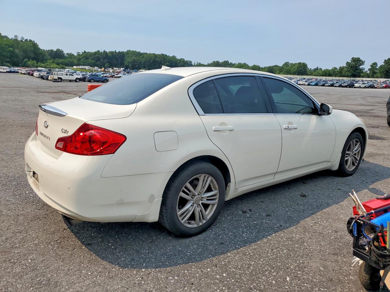 2011 Infiniti G37 White vin: JN1CV6AR9BM351261