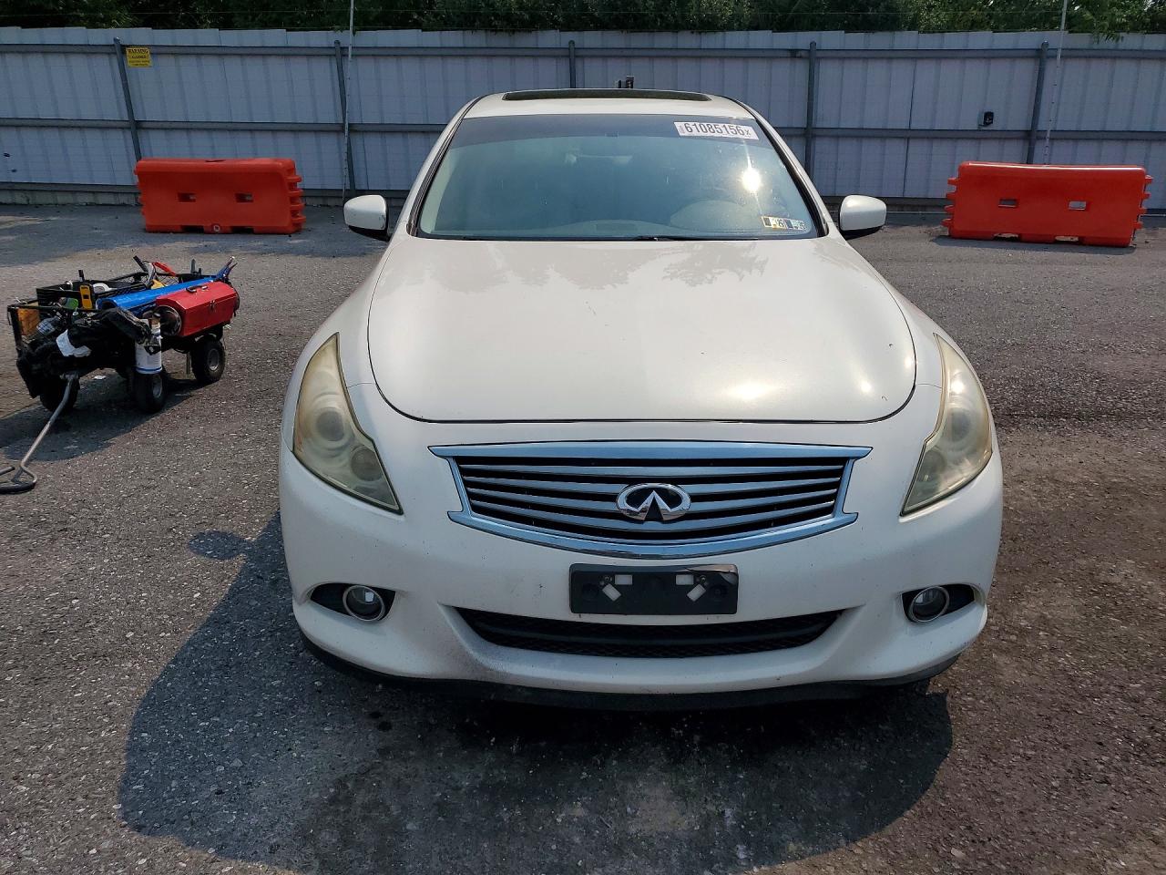2011 Infiniti G37 White vin: JN1CV6AR9BM351261