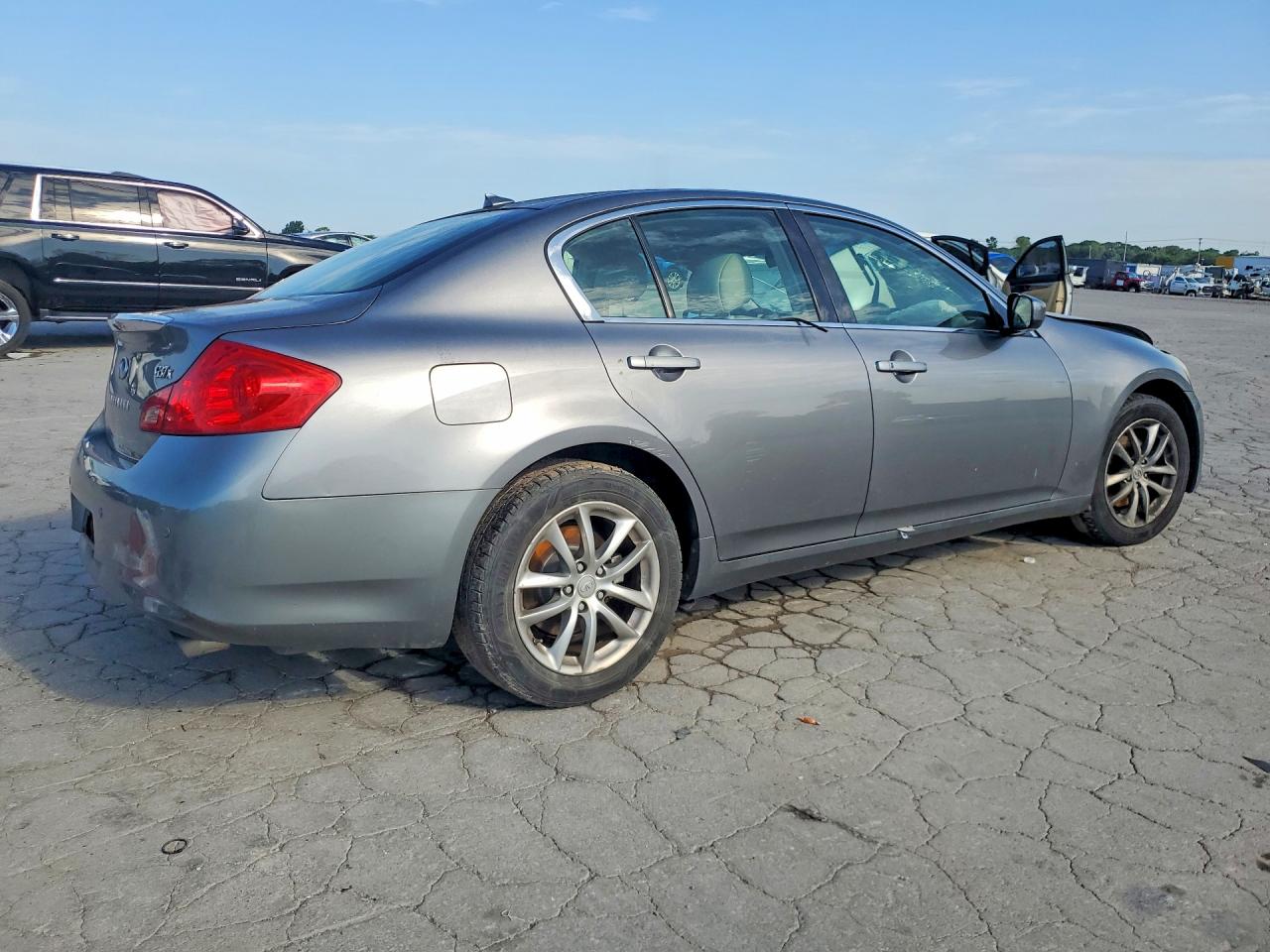 2011 Infi G37 Серый vin: JN1CV6AR9BM405545