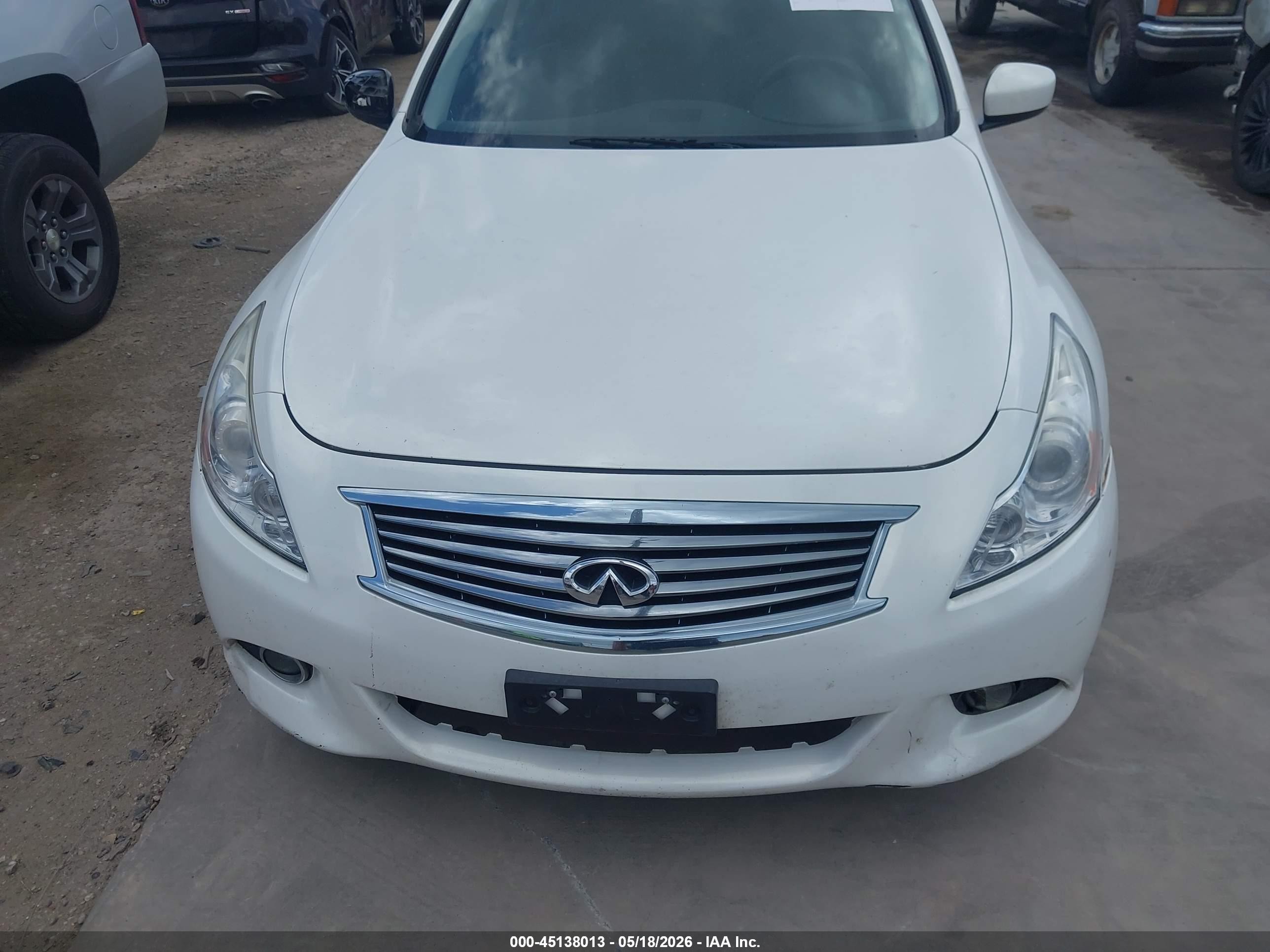 2013 Infiniti G37   White vin: JN1CV6AR9DM358410