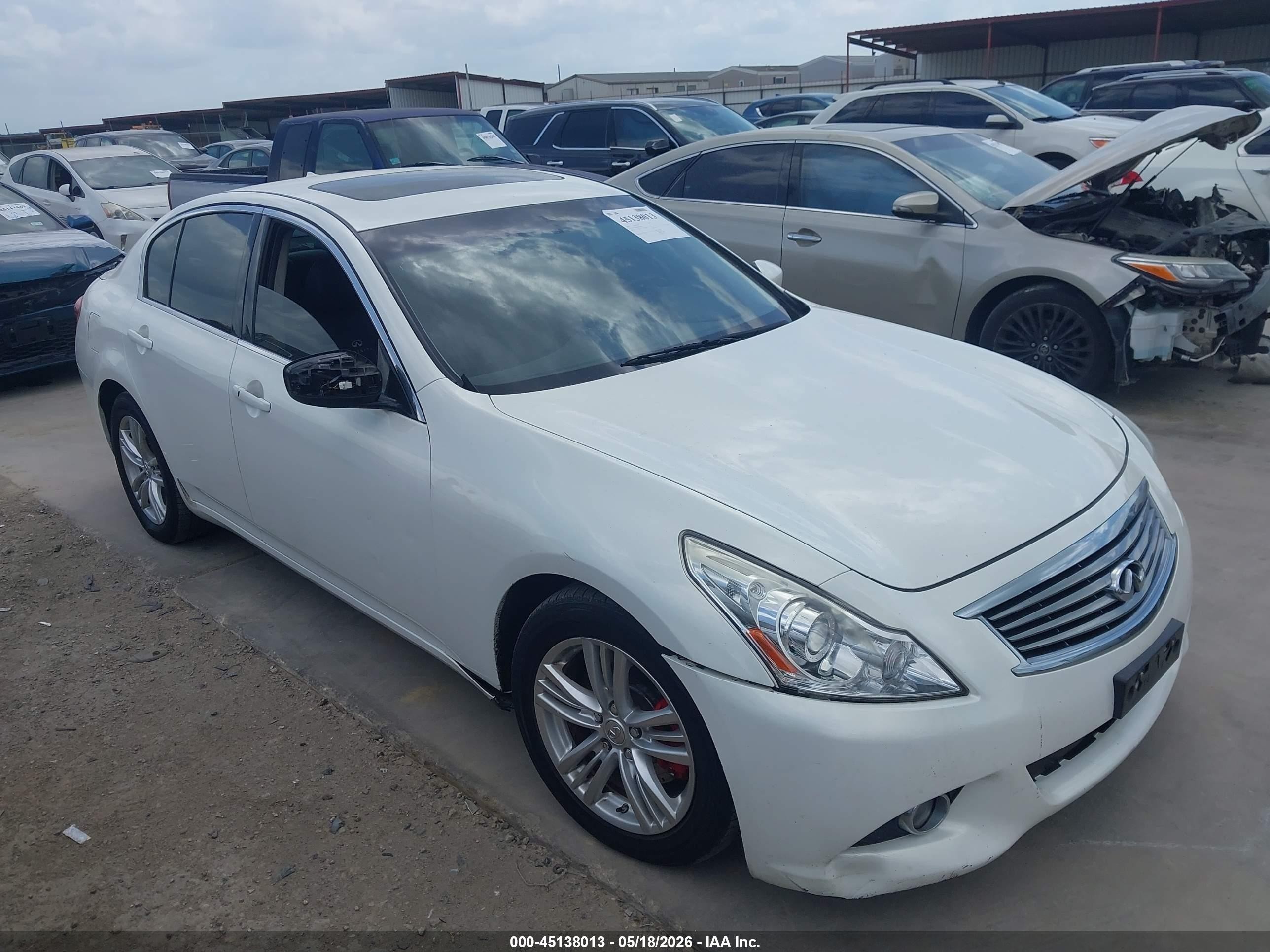 2013 Infiniti G37   White vin: JN1CV6AR9DM358410