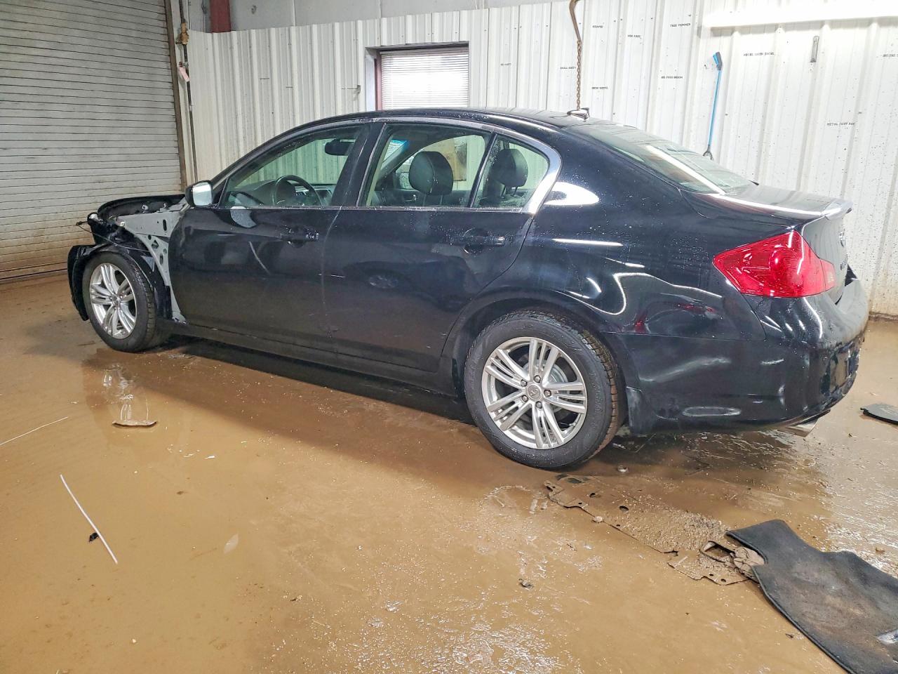 2013 Infiniti G37 Sedan X Черный vin: JN1CV6AR9DM769399