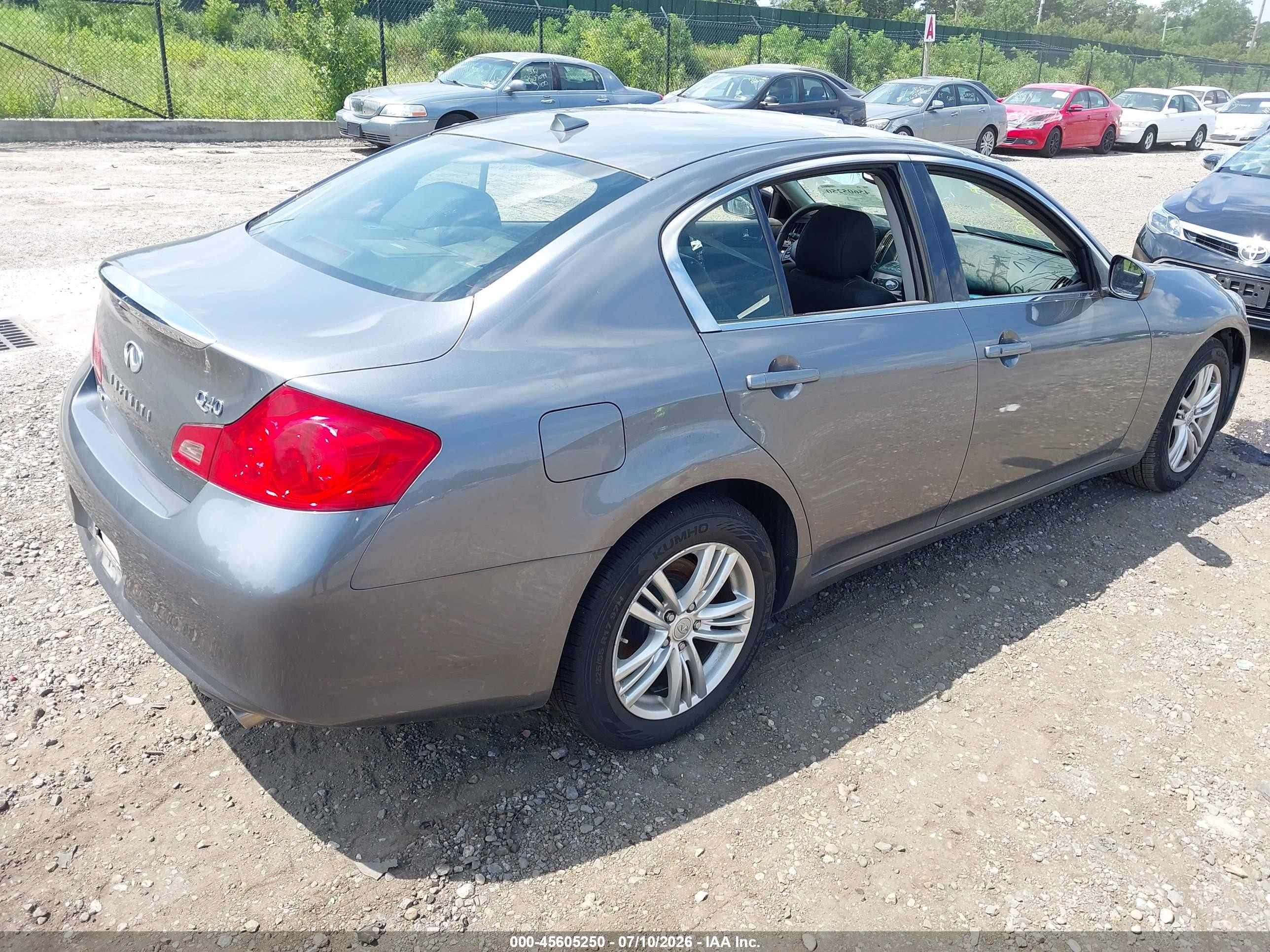 2015 Infiniti Q40   Gray vin: JN1CV6AR9FM523519