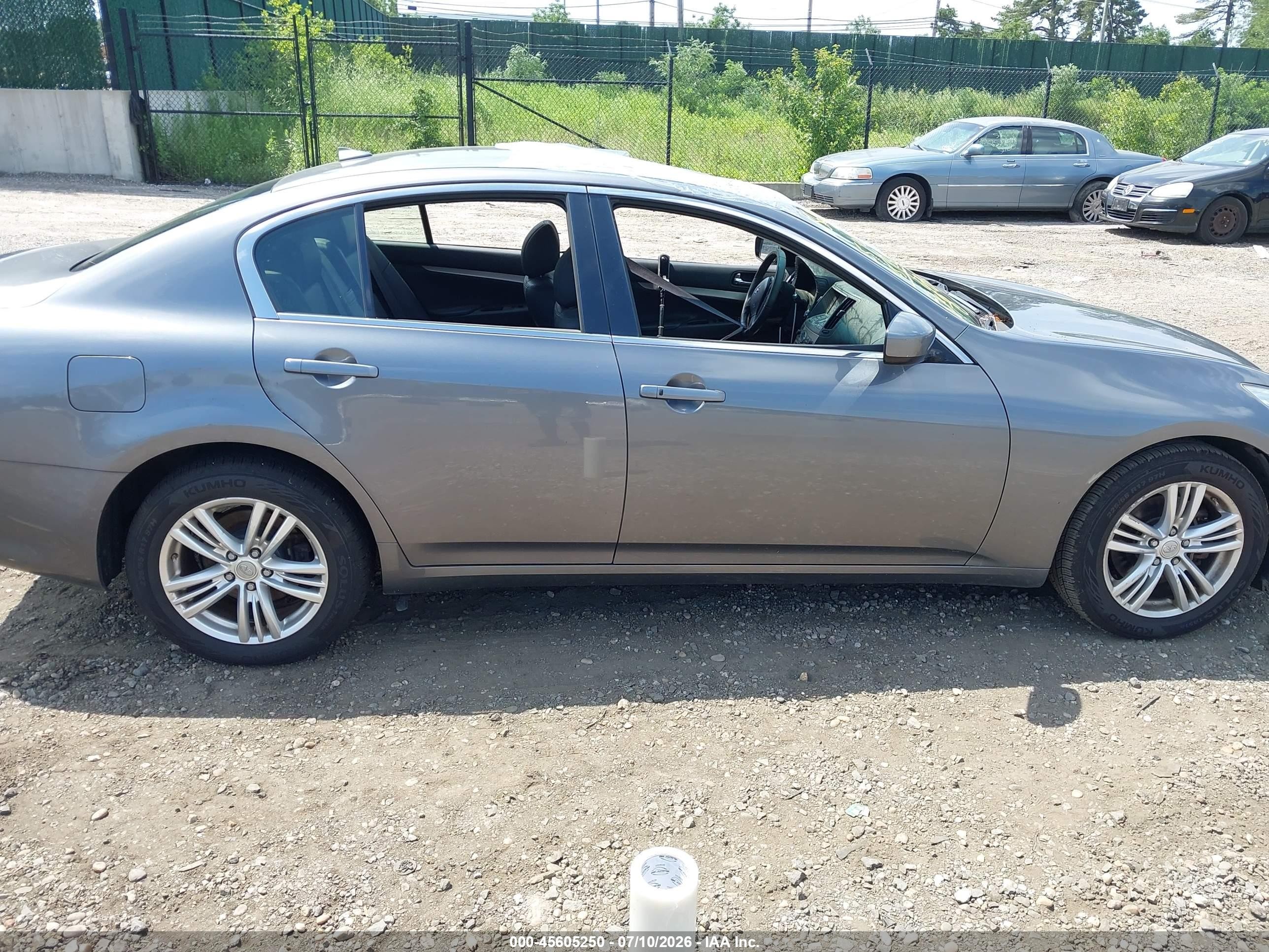 2015 Infiniti Q40   Gray vin: JN1CV6AR9FM523519