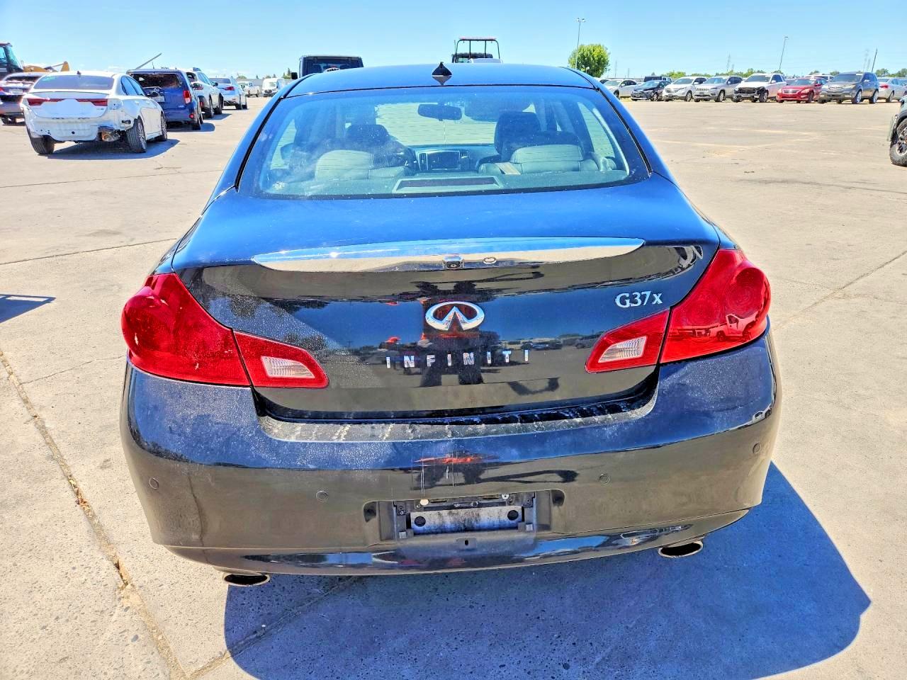 2010 Infiniti G37 Sedan X Черный vin: JN1CV6ARXAM452260