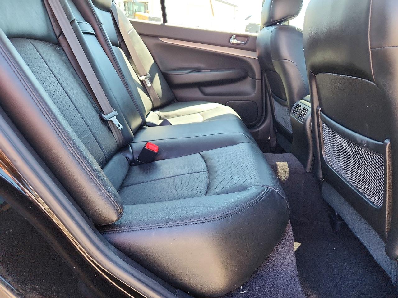 2010 Infiniti G37 Sedan X Черный vin: JN1CV6ARXAM452260