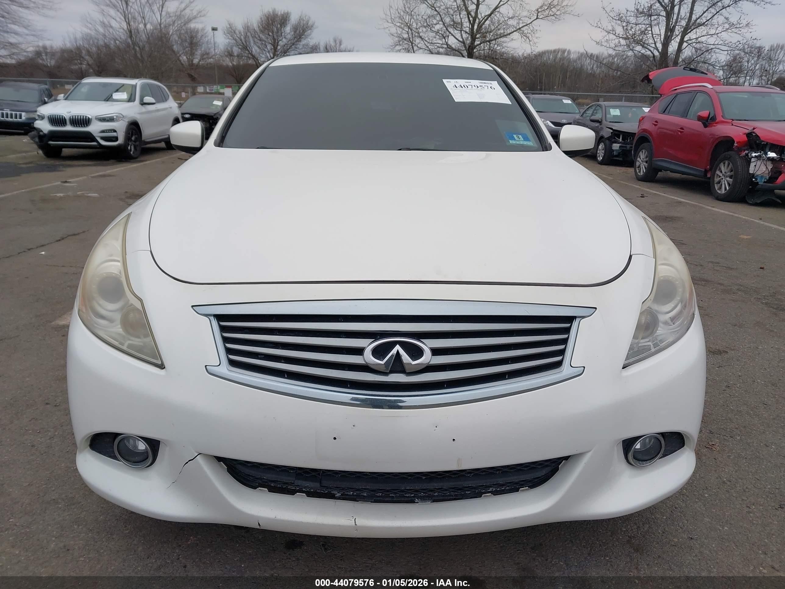 2011 Infiniti G37x   White vin: JN1CV6ARXBM405053