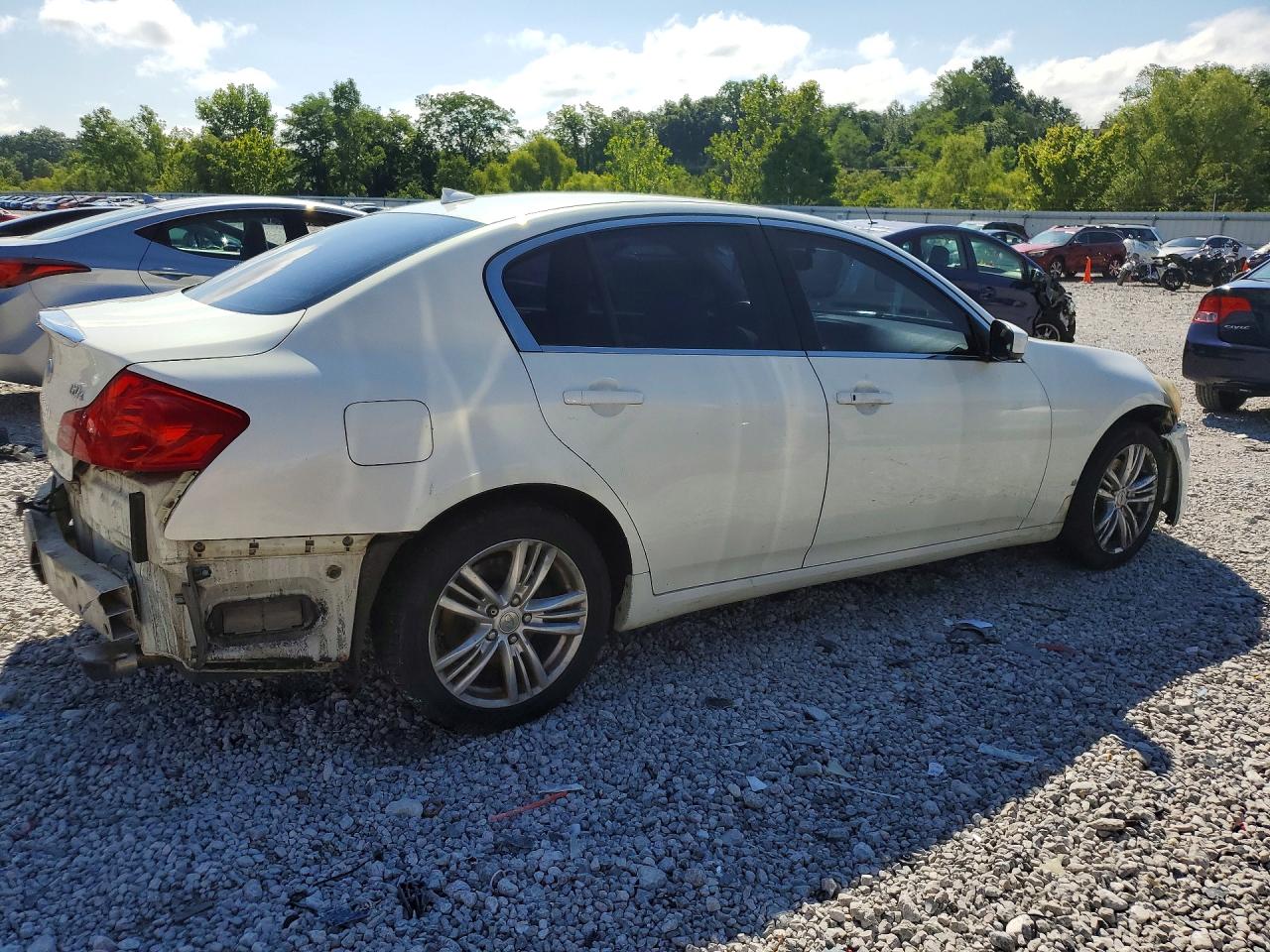 2011 Infiniti G37 White vin: JN1CV6ARXBM407952