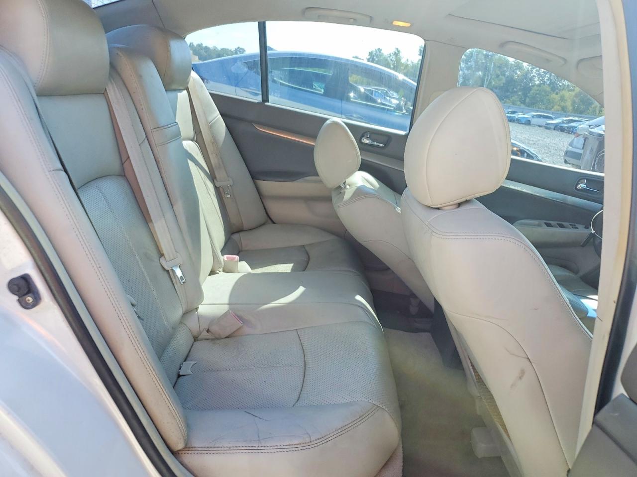 2011 Infiniti G37 White vin: JN1CV6ARXBM407952
