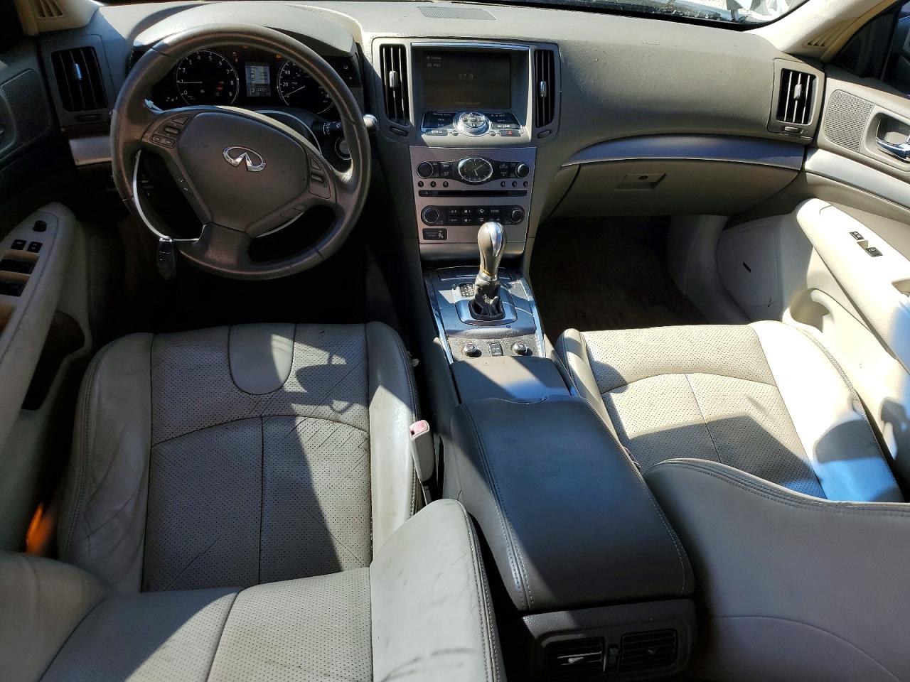 2011 Infiniti G37 White vin: JN1CV6ARXBM407952