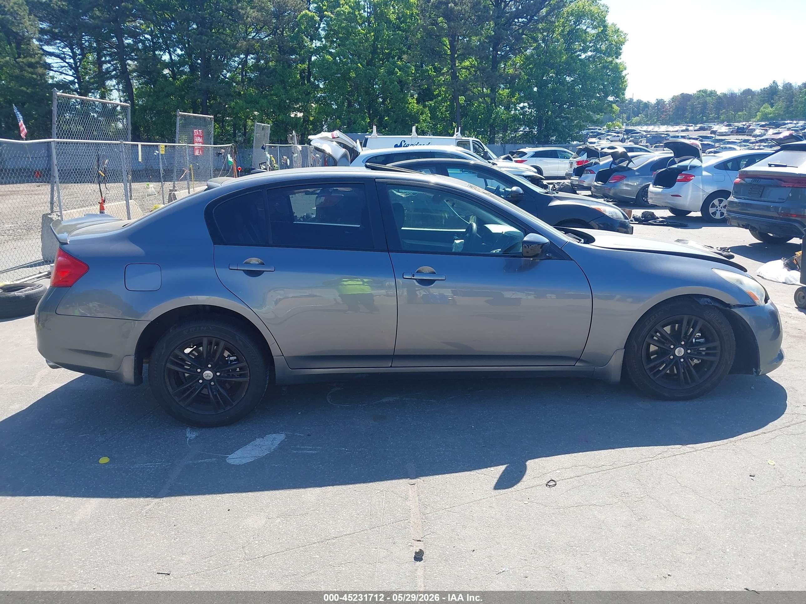 2012 Infiniti G37x   Gray vin: JN1CV6ARXCM679600