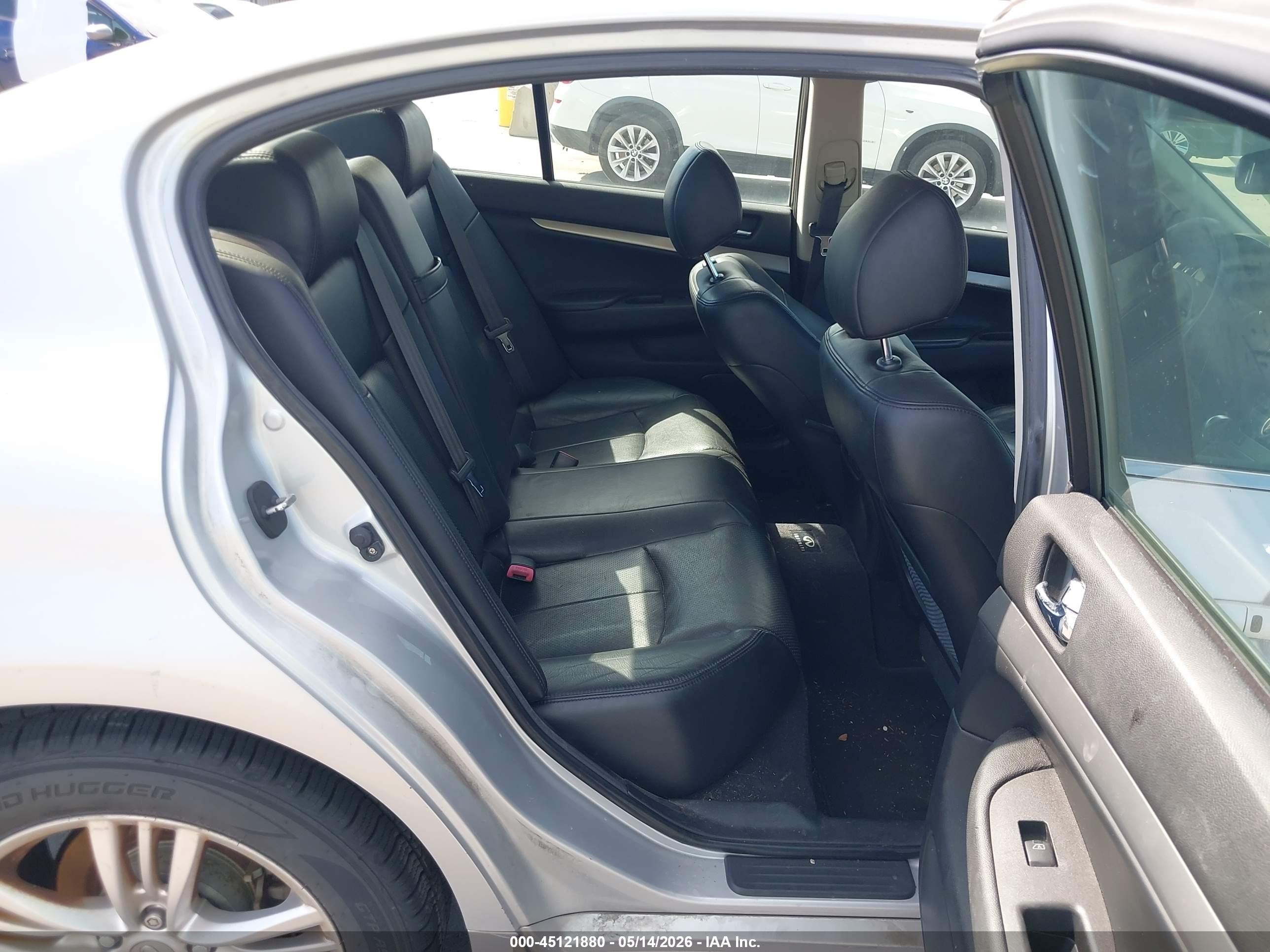2012 Infiniti G37x   Серебряный vin: JN1CV6ARXCM976351