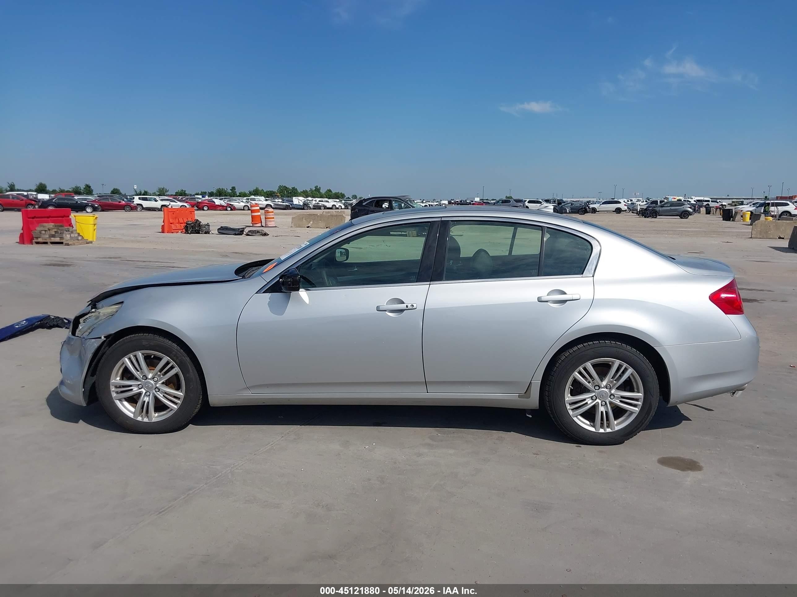 2012 Infiniti G37x   Серебряный vin: JN1CV6ARXCM976351