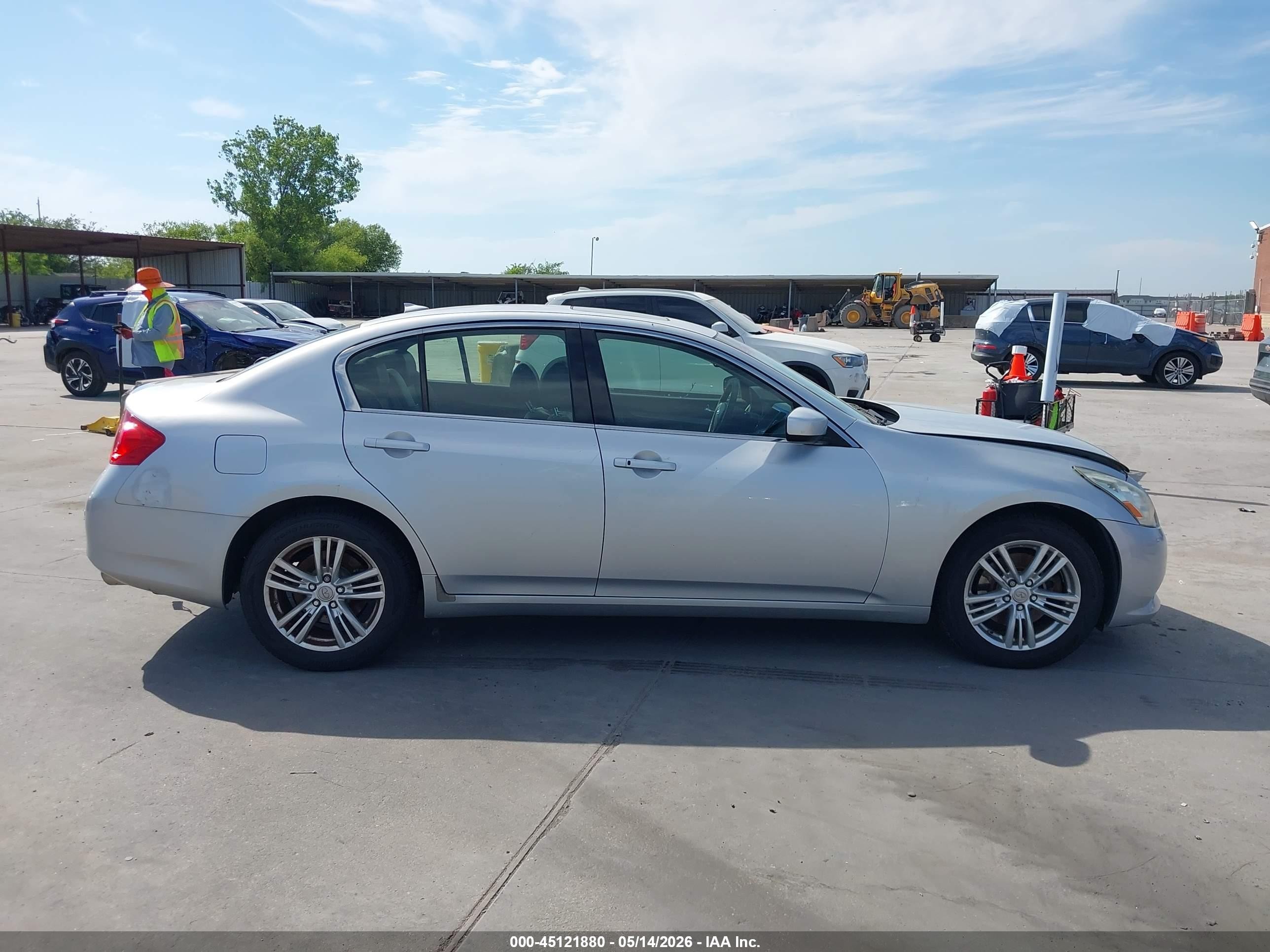 2012 Infiniti G37x   Серебряный vin: JN1CV6ARXCM976351
