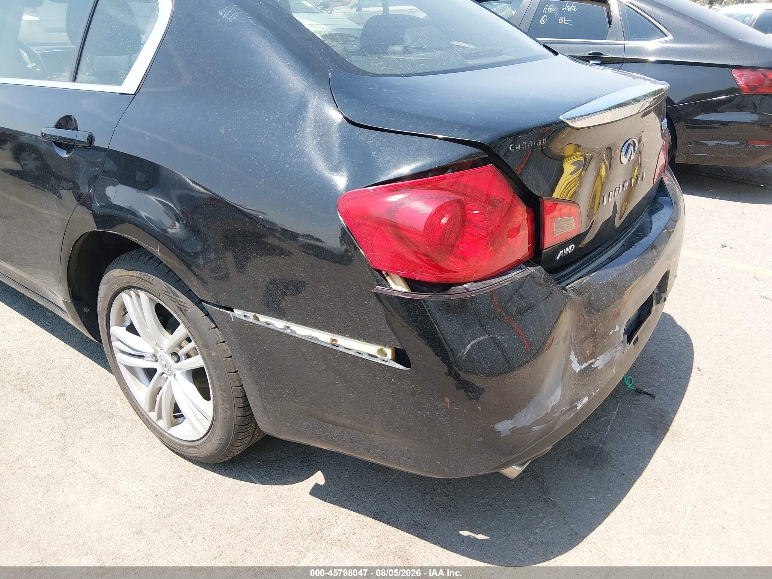 2015 Infiniti Q40 Черный vin: JN1CV6ARXFM524355
