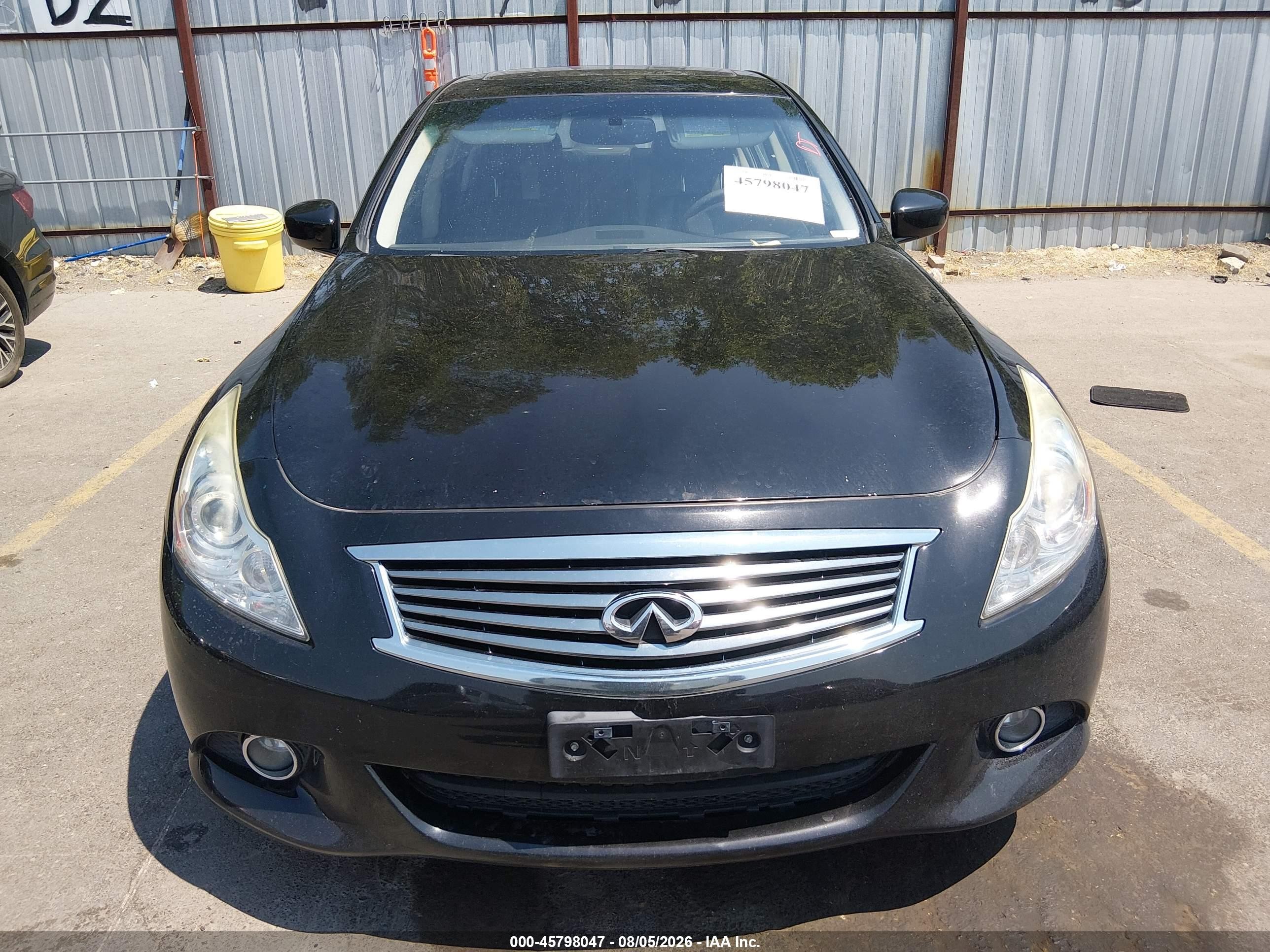 2015 Infiniti Q40 Черный vin: JN1CV6ARXFM524355
