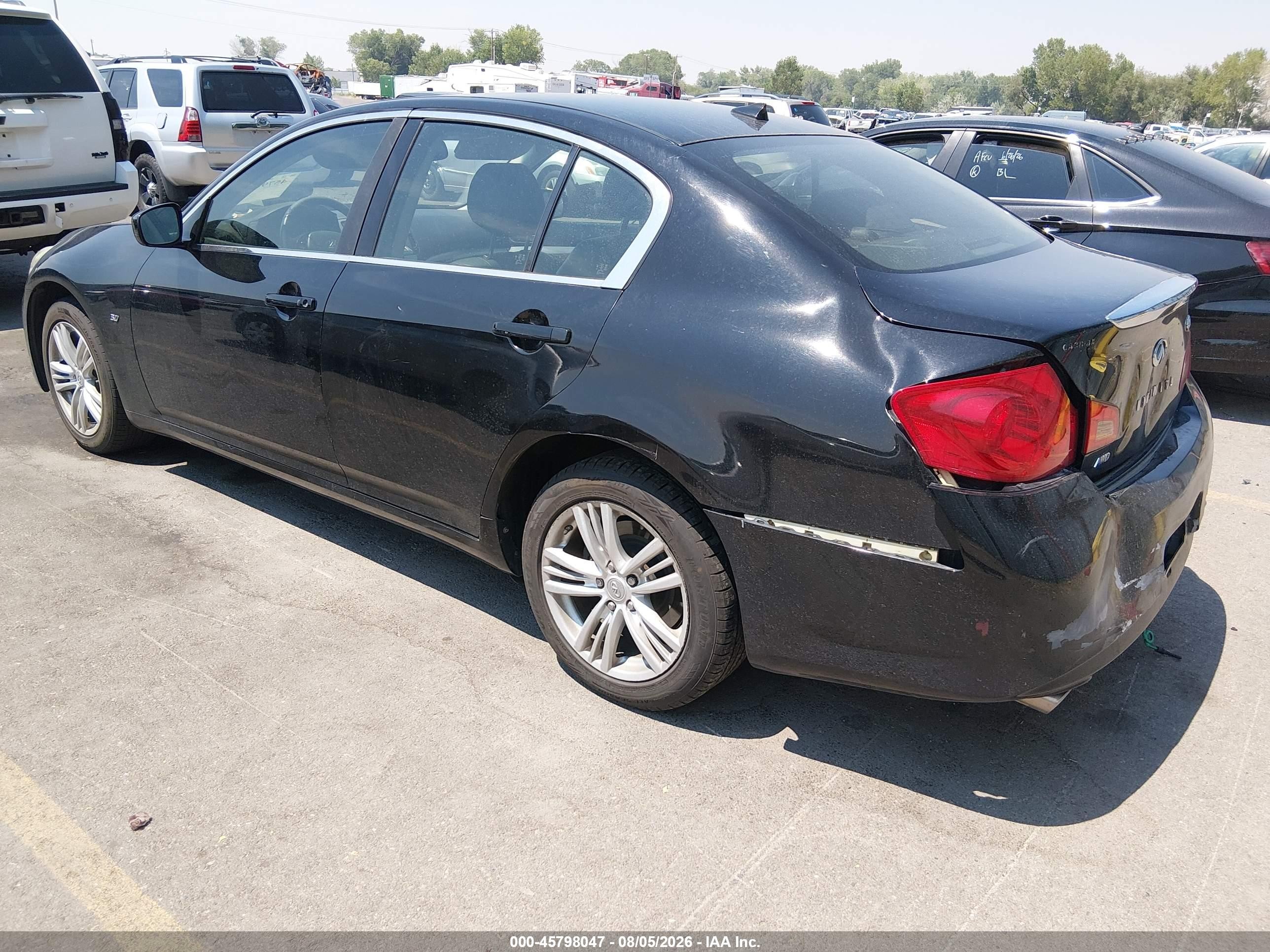 2015 Infiniti Q40 Черный vin: JN1CV6ARXFM524355
