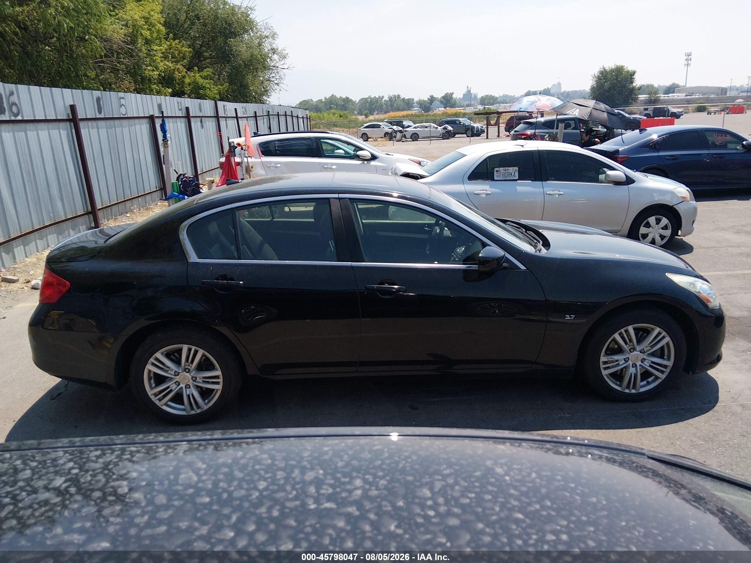 2015 Infiniti Q40 Черный vin: JN1CV6ARXFM524355