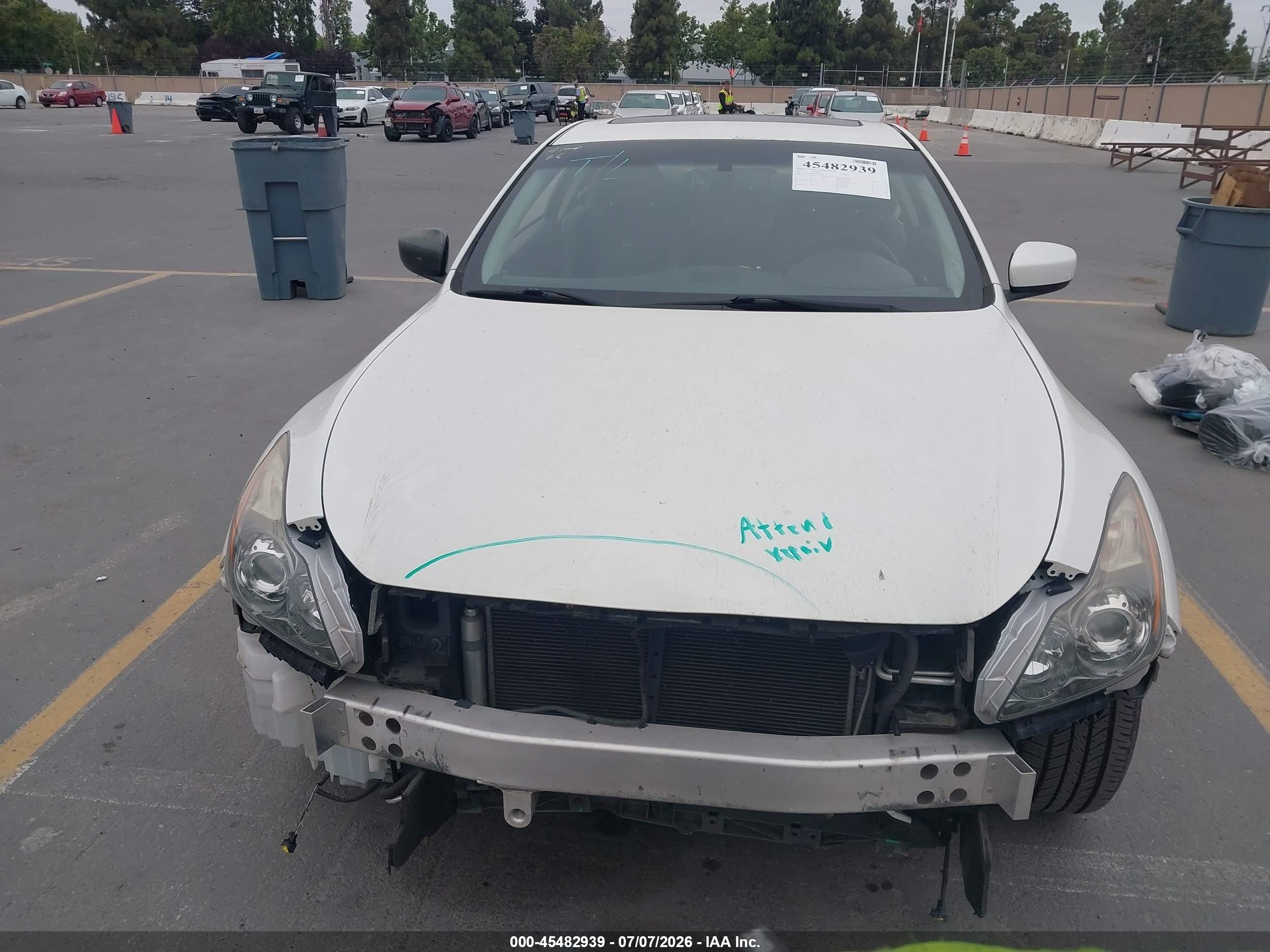 2012 Infiniti G37 Journey Белый vin: JN1CV6EK0CM424029