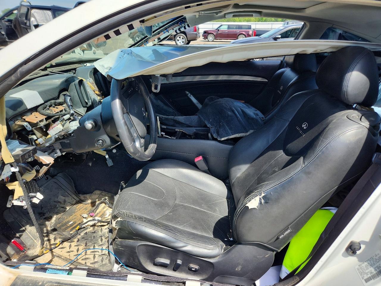 2014 Infiniti Q60 Coupe Journey Белый vin: JN1CV6EK0EM110710