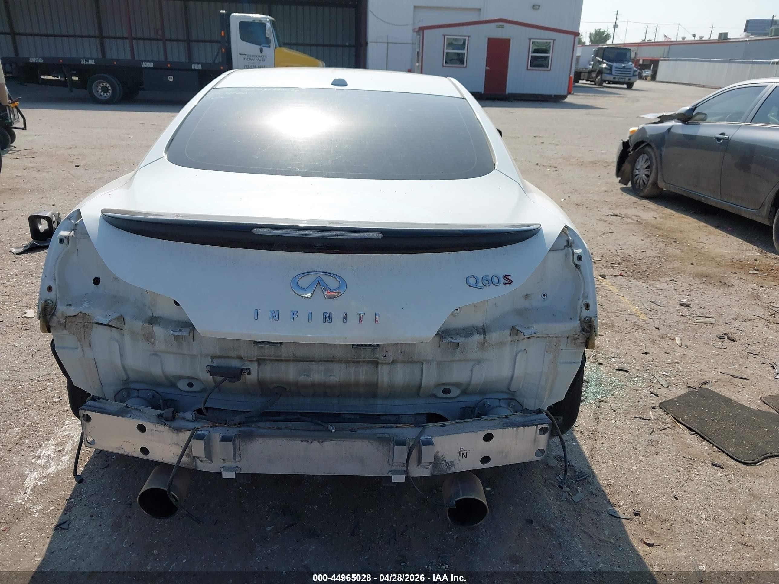 2015 Infiniti Q60 S Limited White vin: JN1CV6EK0FM870055