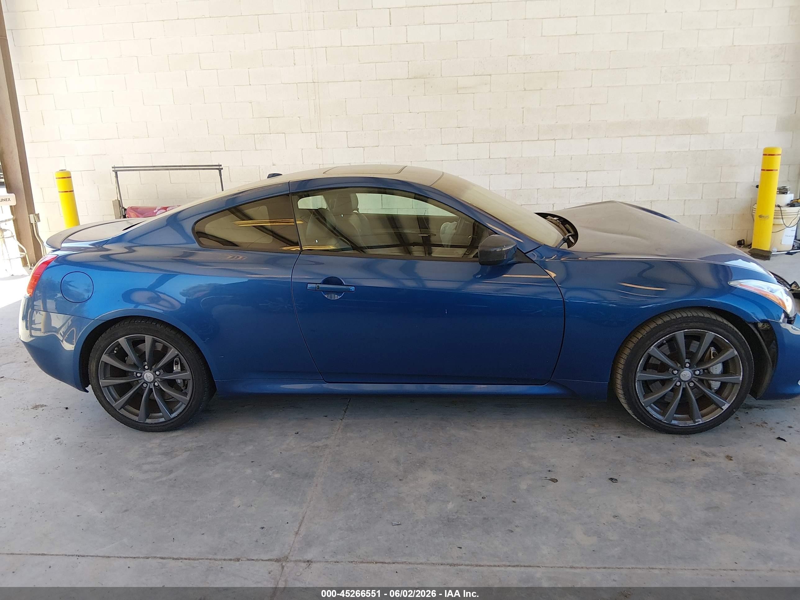 2010 Infiniti G37 Journey Blue vin: JN1CV6EK1AM102870