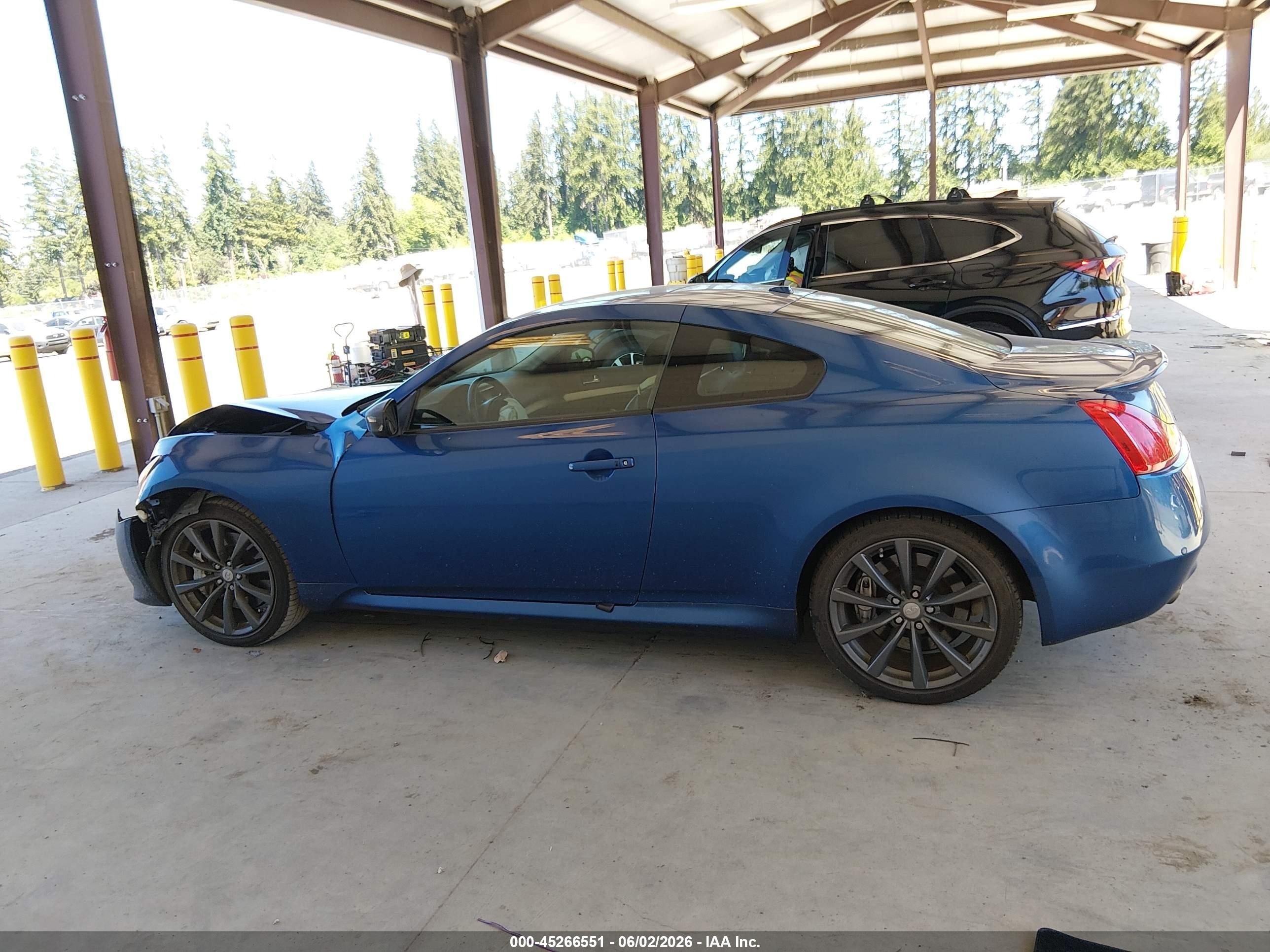 2010 Infiniti G37 Journey Blue vin: JN1CV6EK1AM102870