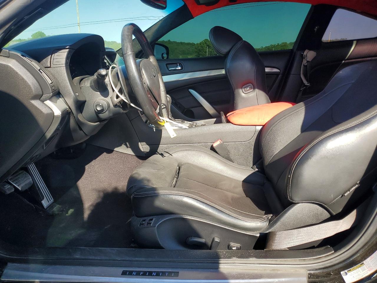 2015 Infiniti Q60 Черный vin: JN1CV6EK1FM870596