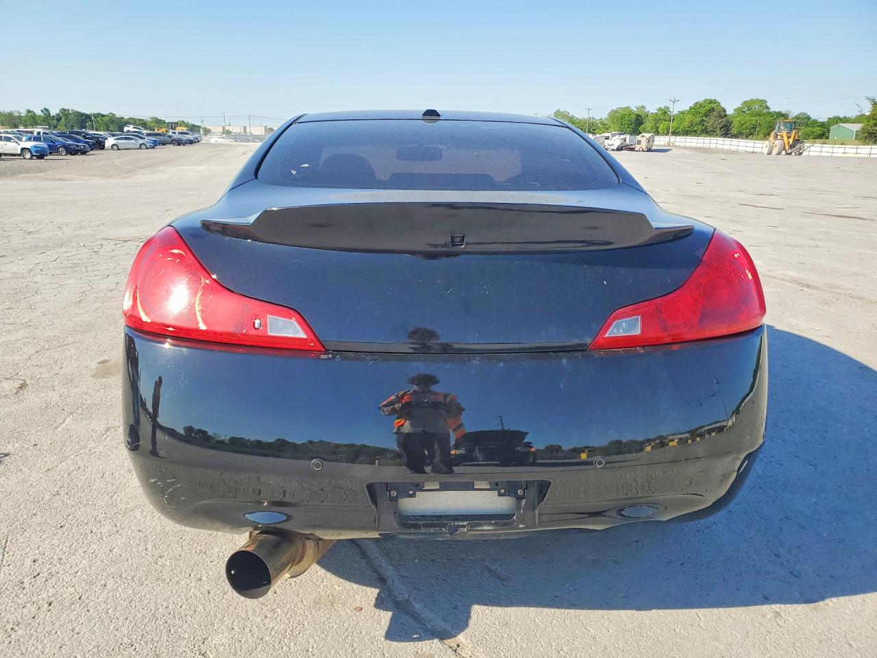 2015 Infiniti Q60 Черный vin: JN1CV6EK1FM870596