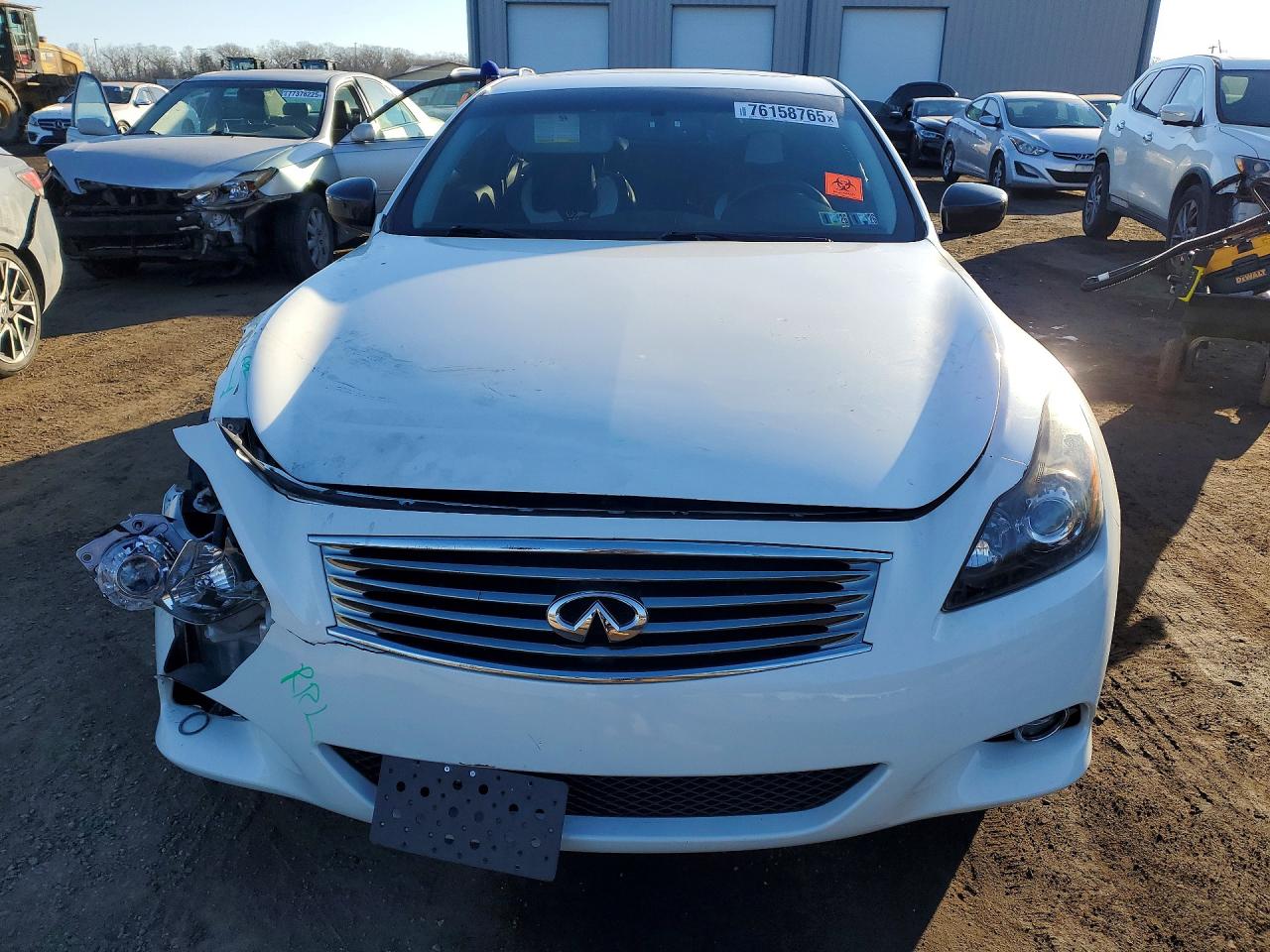 2015 Infiniti Q60 Journey Белый vin: JN1CV6EK1FM870856