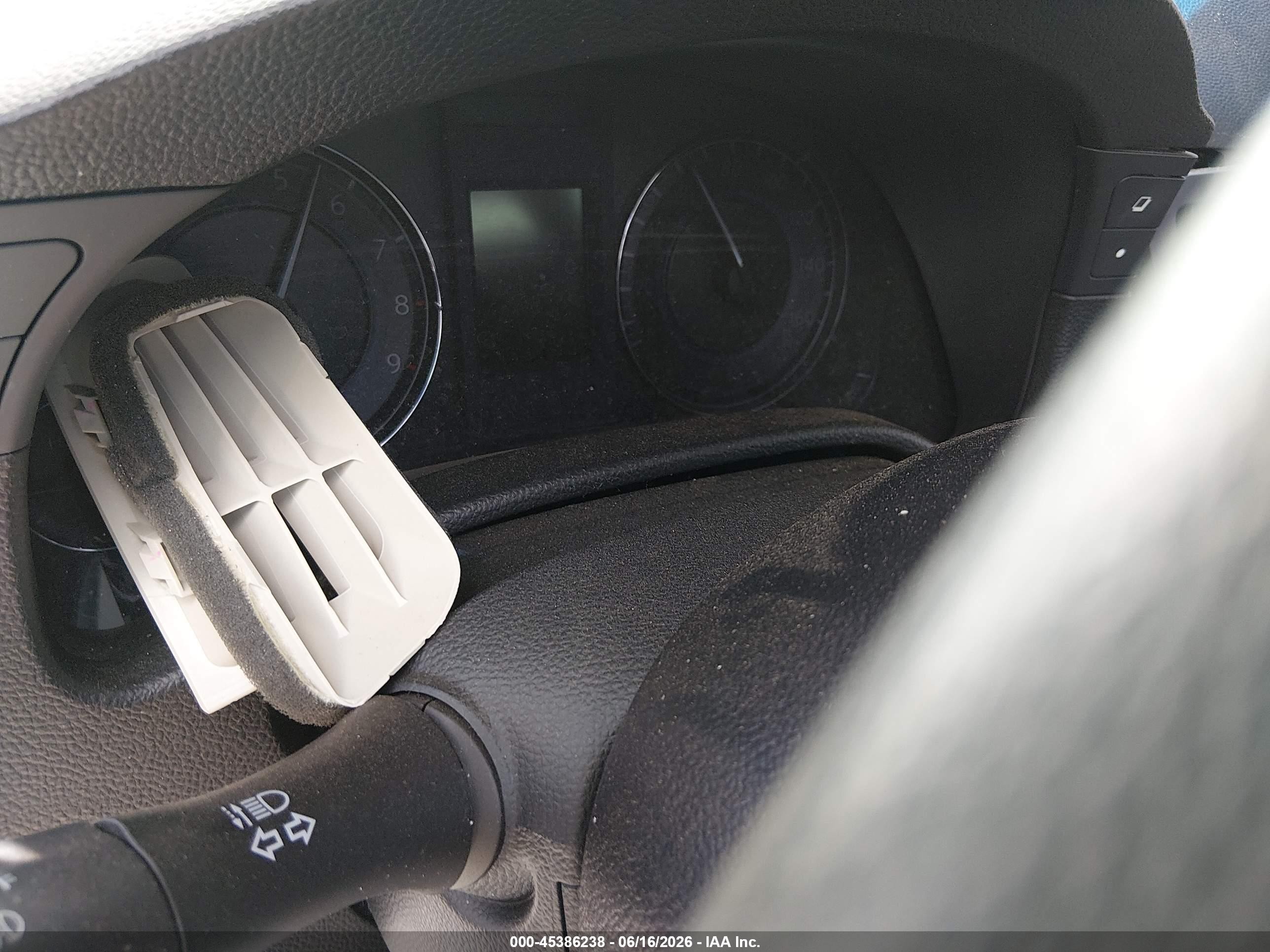 2014 Infiniti Q60 Journey Silver vin: JN1CV6EK3EM110216