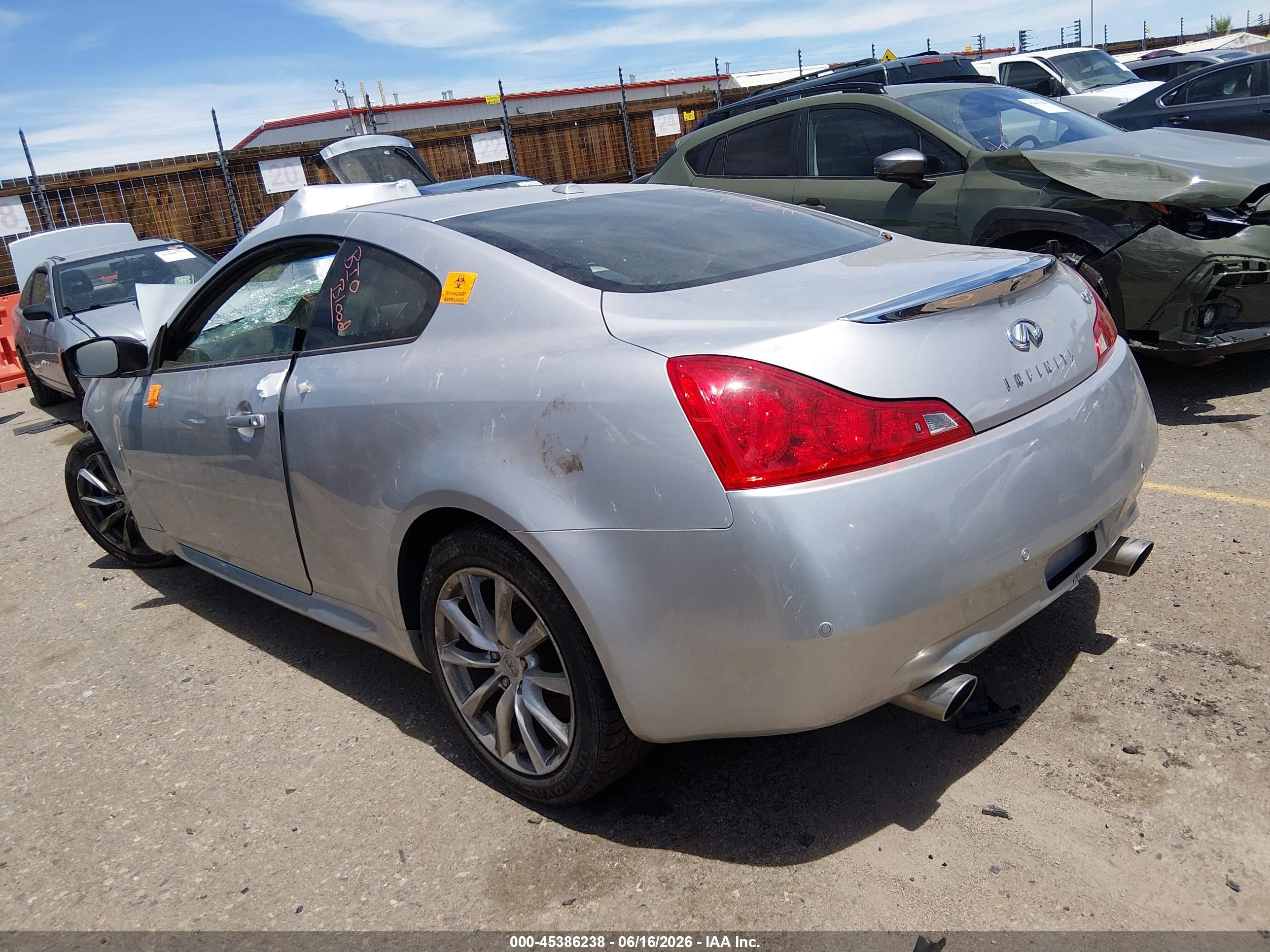 2014 Infiniti Q60 Journey Silver vin: JN1CV6EK3EM110216