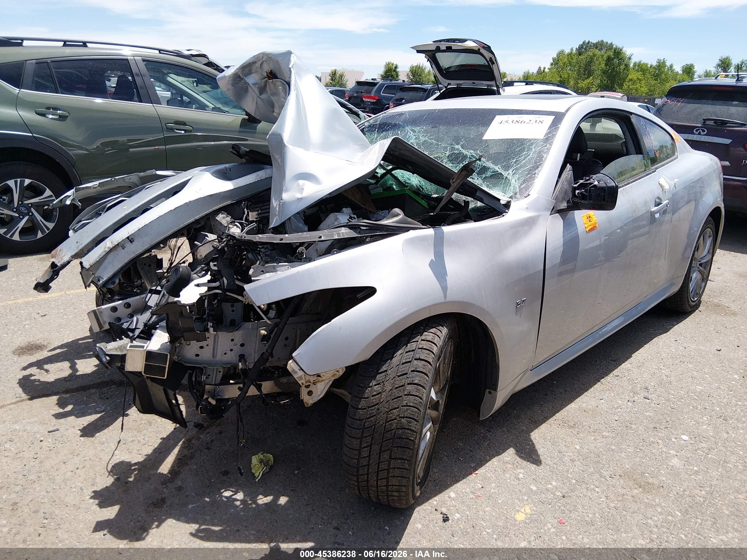 2014 Infiniti Q60 Journey Silver vin: JN1CV6EK3EM110216