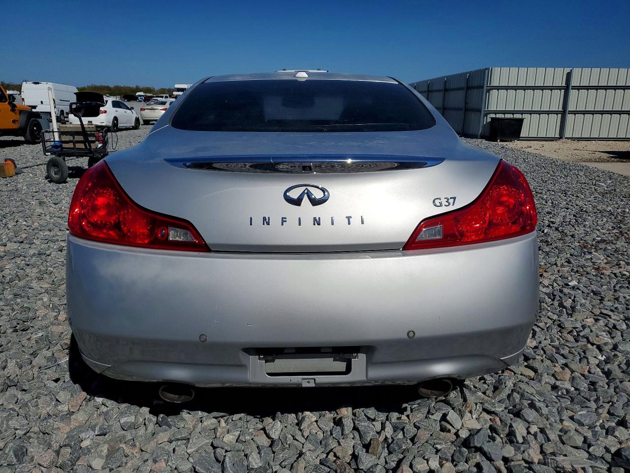 2013 Infiniti G37 Coupe Journey Silver vin: JN1CV6EK4DM920551
