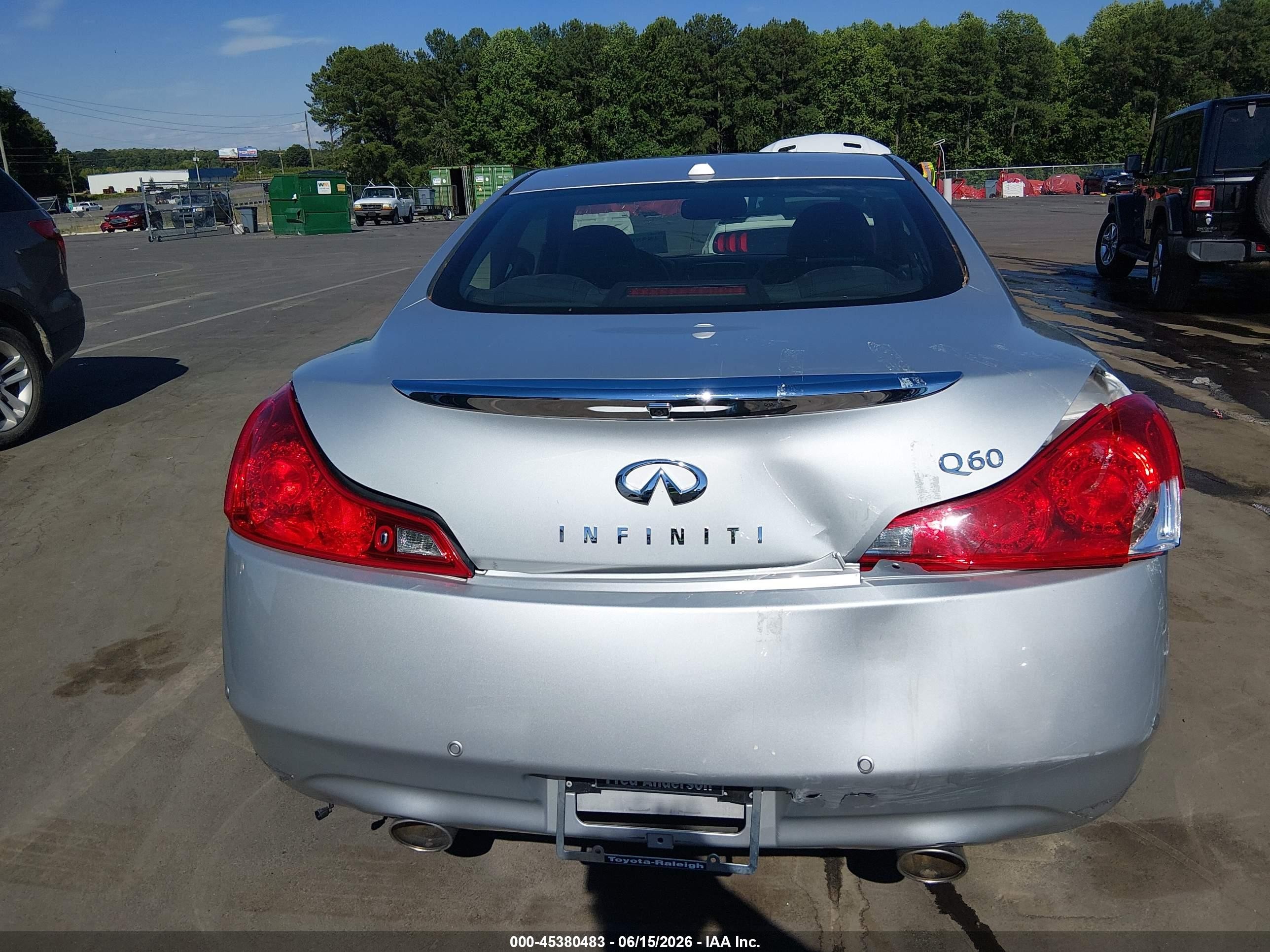 2014 Infiniti Q60 Journey Silver vin: JN1CV6EK4EM112573