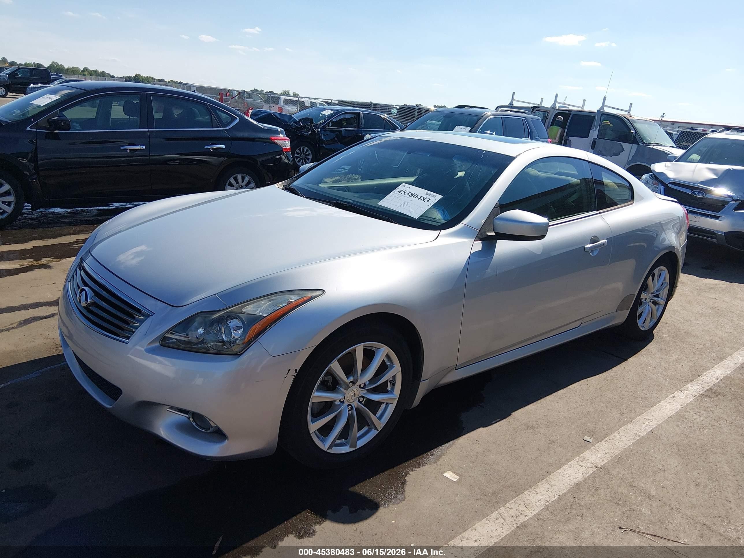 2014 Infiniti Q60 Journey Silver vin: JN1CV6EK4EM112573