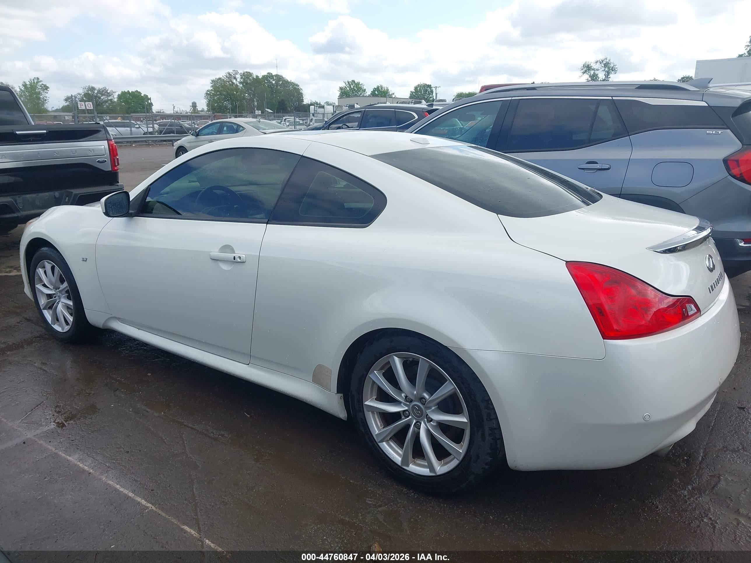 2015 Infiniti Q60 Journey White vin: JN1CV6EK4FM870544
