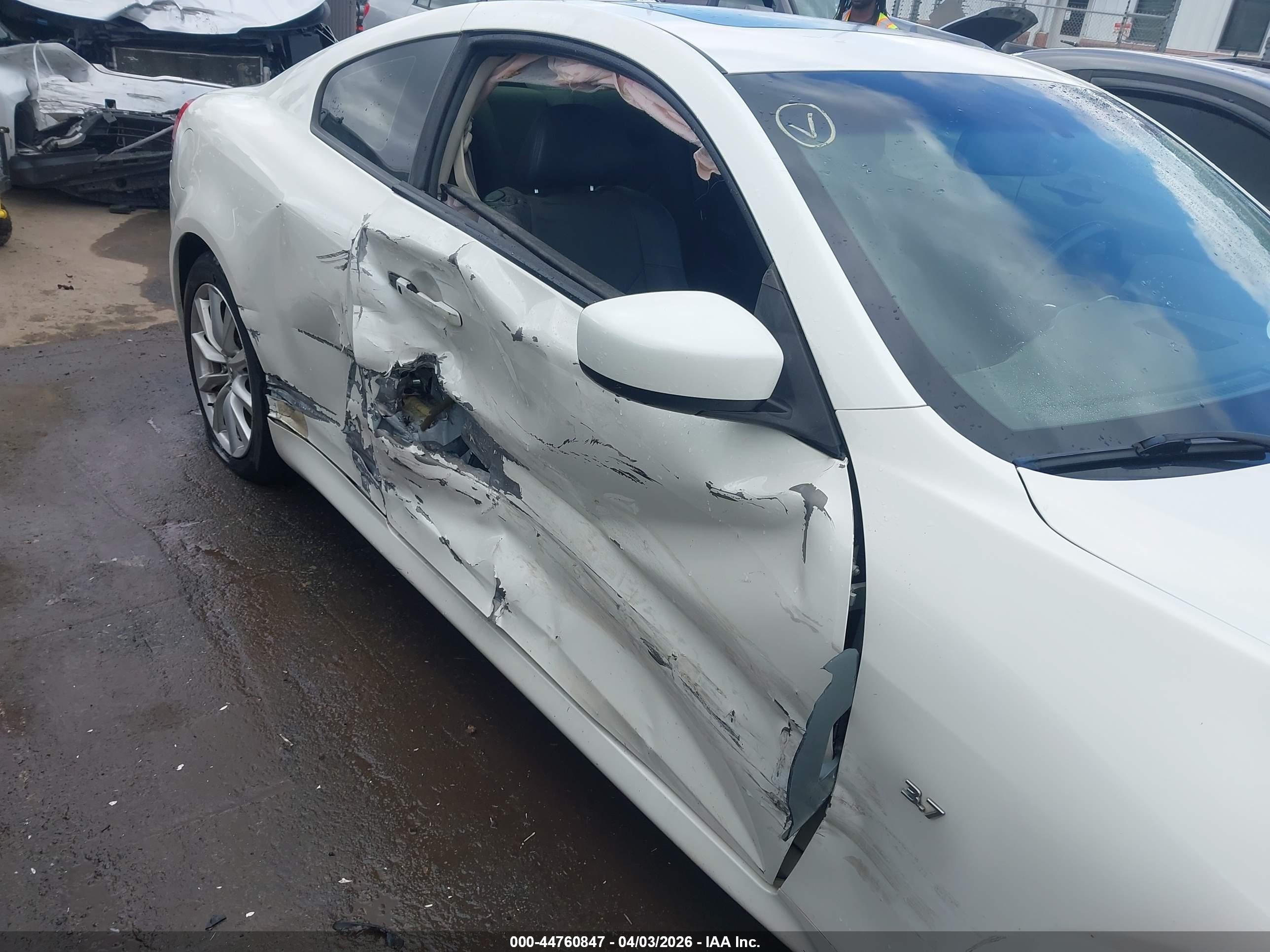 2015 Infiniti Q60 Journey White vin: JN1CV6EK4FM870544