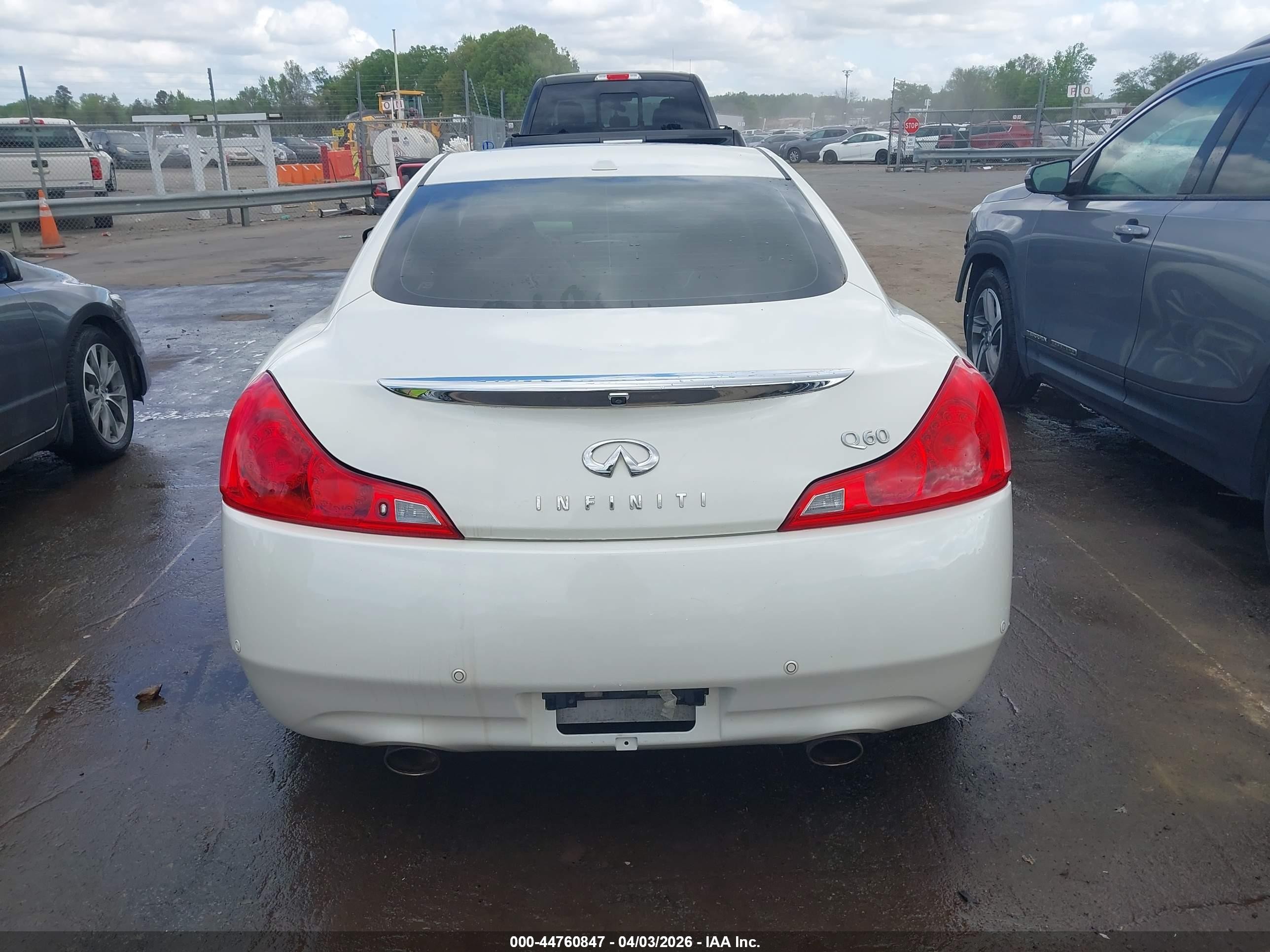 2015 Infiniti Q60 Journey White vin: JN1CV6EK4FM870544