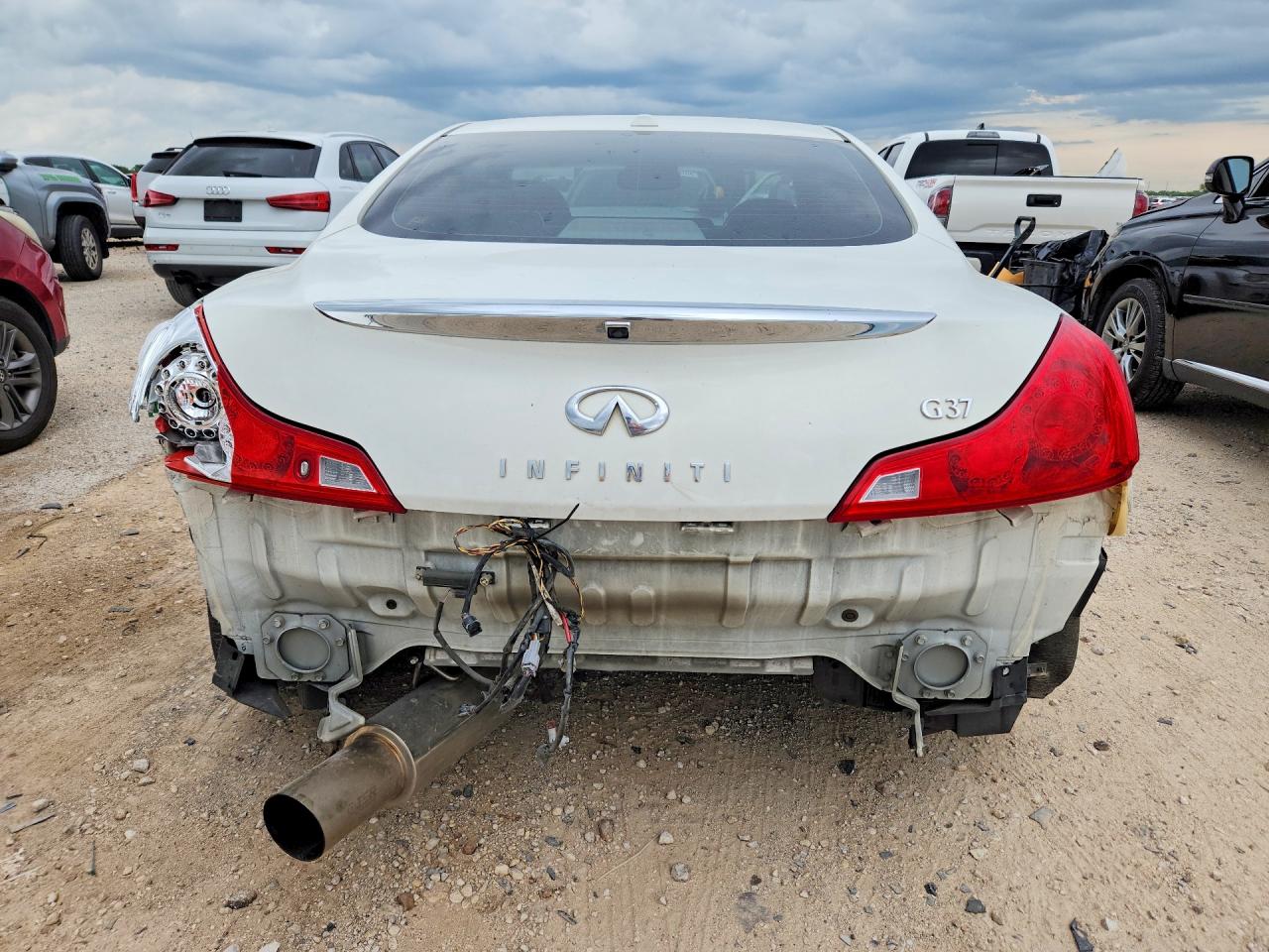 2011 Infiniti G37 Coupe Base White vin: JN1CV6EK5BM212483