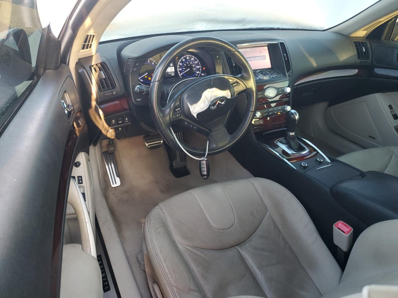 2015 Infiniti Q60 Coupe Journey White vin: JN1CV6EK5FM870567