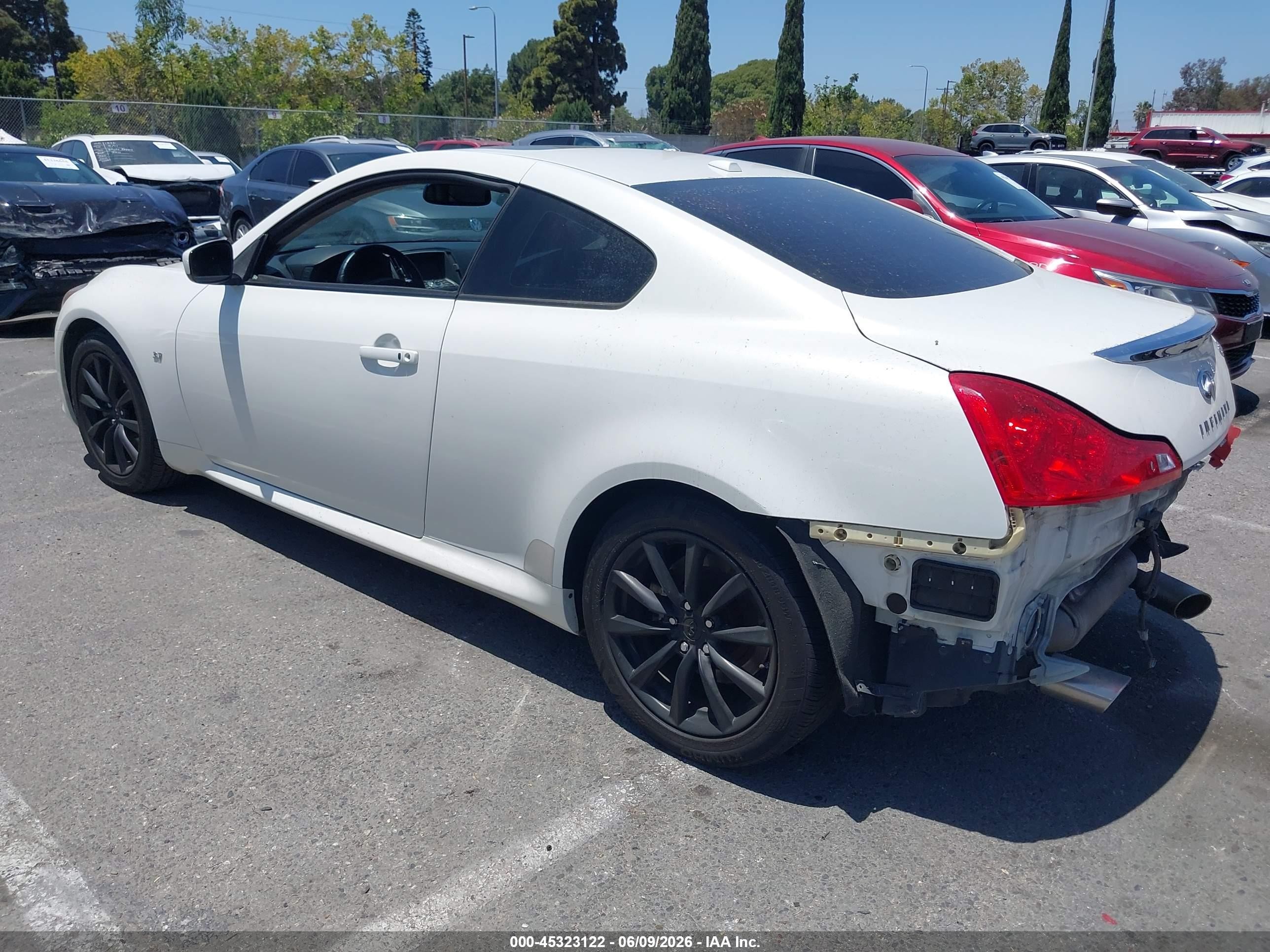 2014 Infiniti Q60 Journey White vin: JN1CV6EK6EM112400