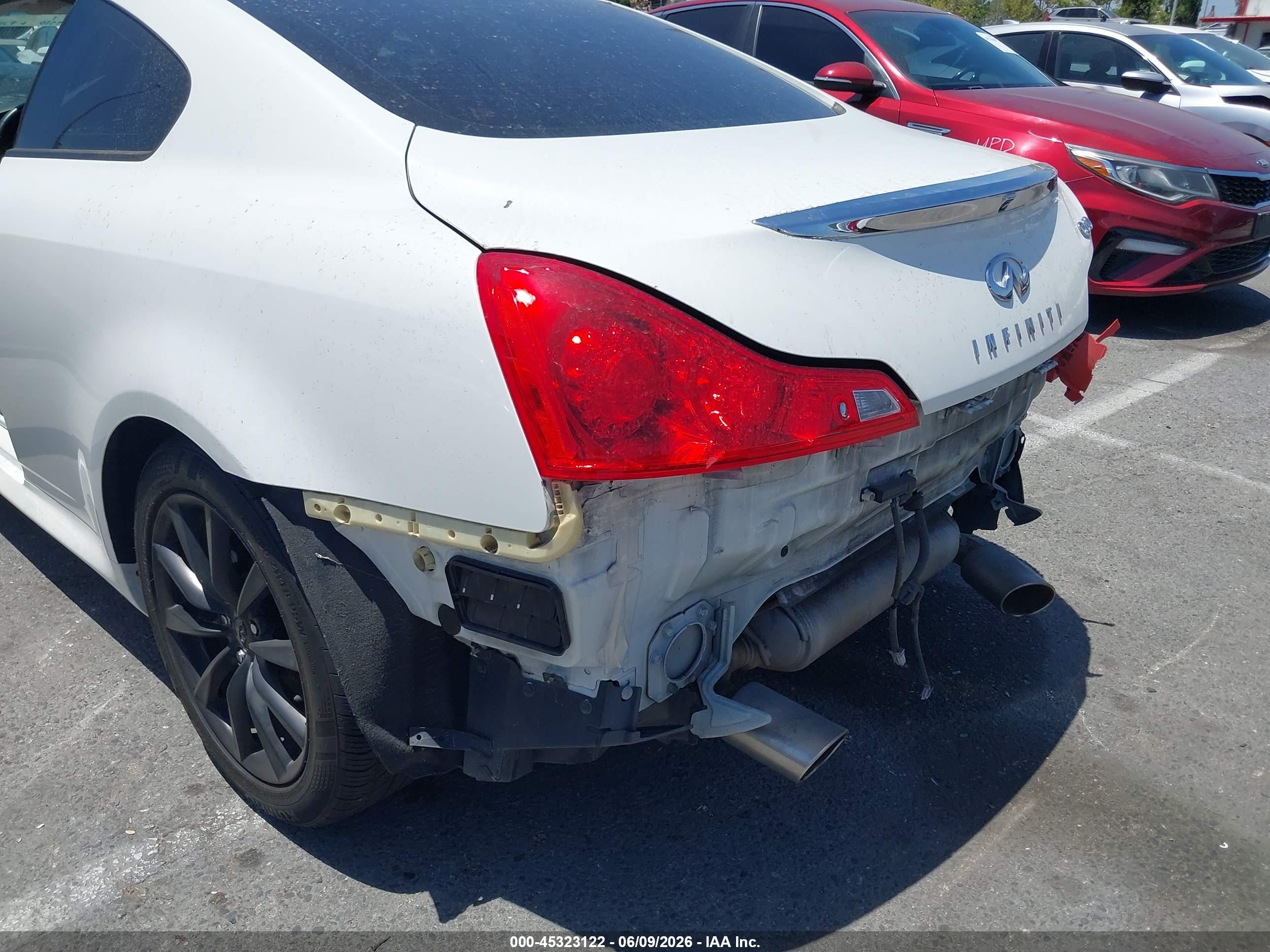 2014 Infiniti Q60 Journey White vin: JN1CV6EK6EM112400