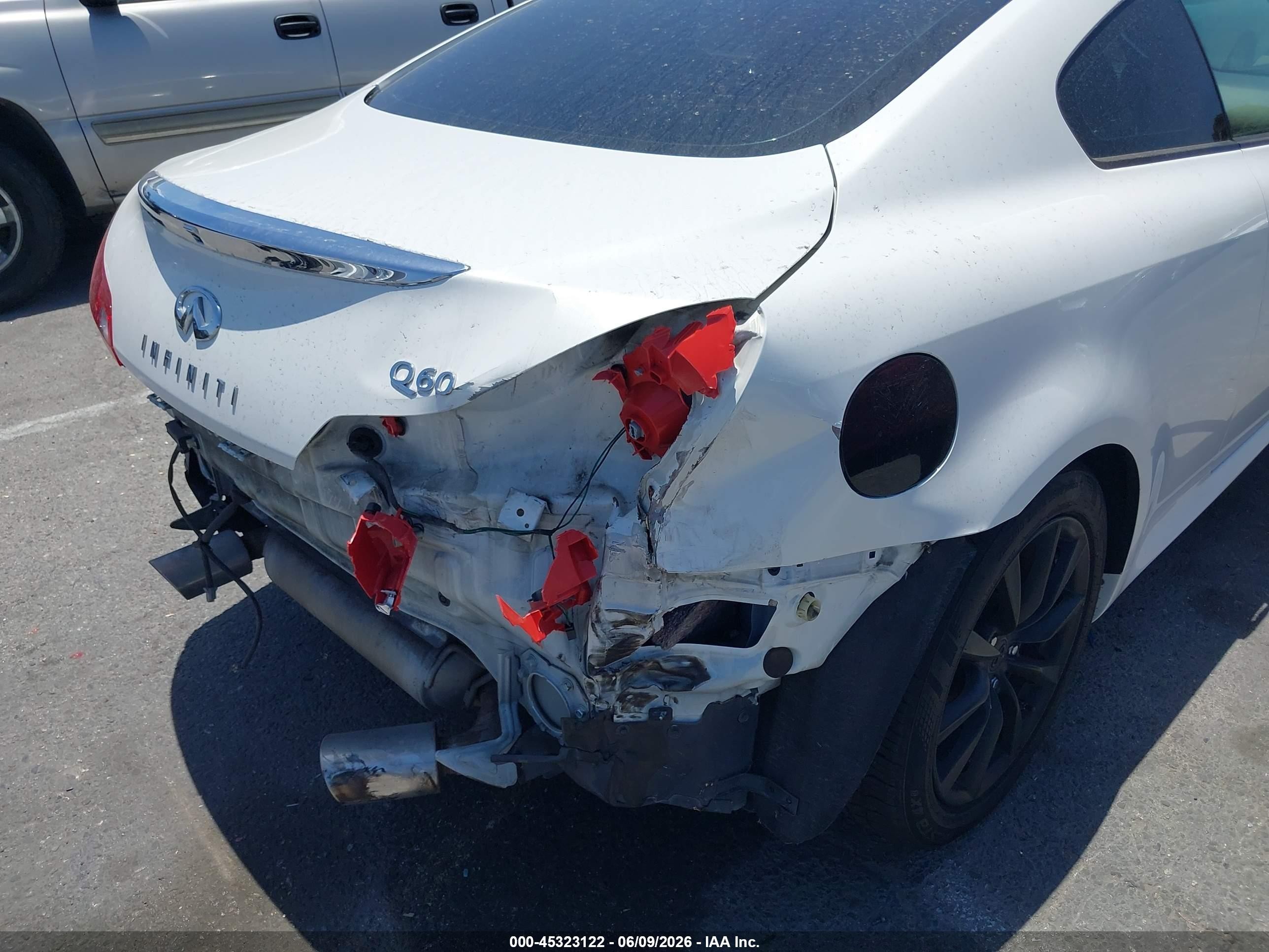 2014 Infiniti Q60 Journey White vin: JN1CV6EK6EM112400