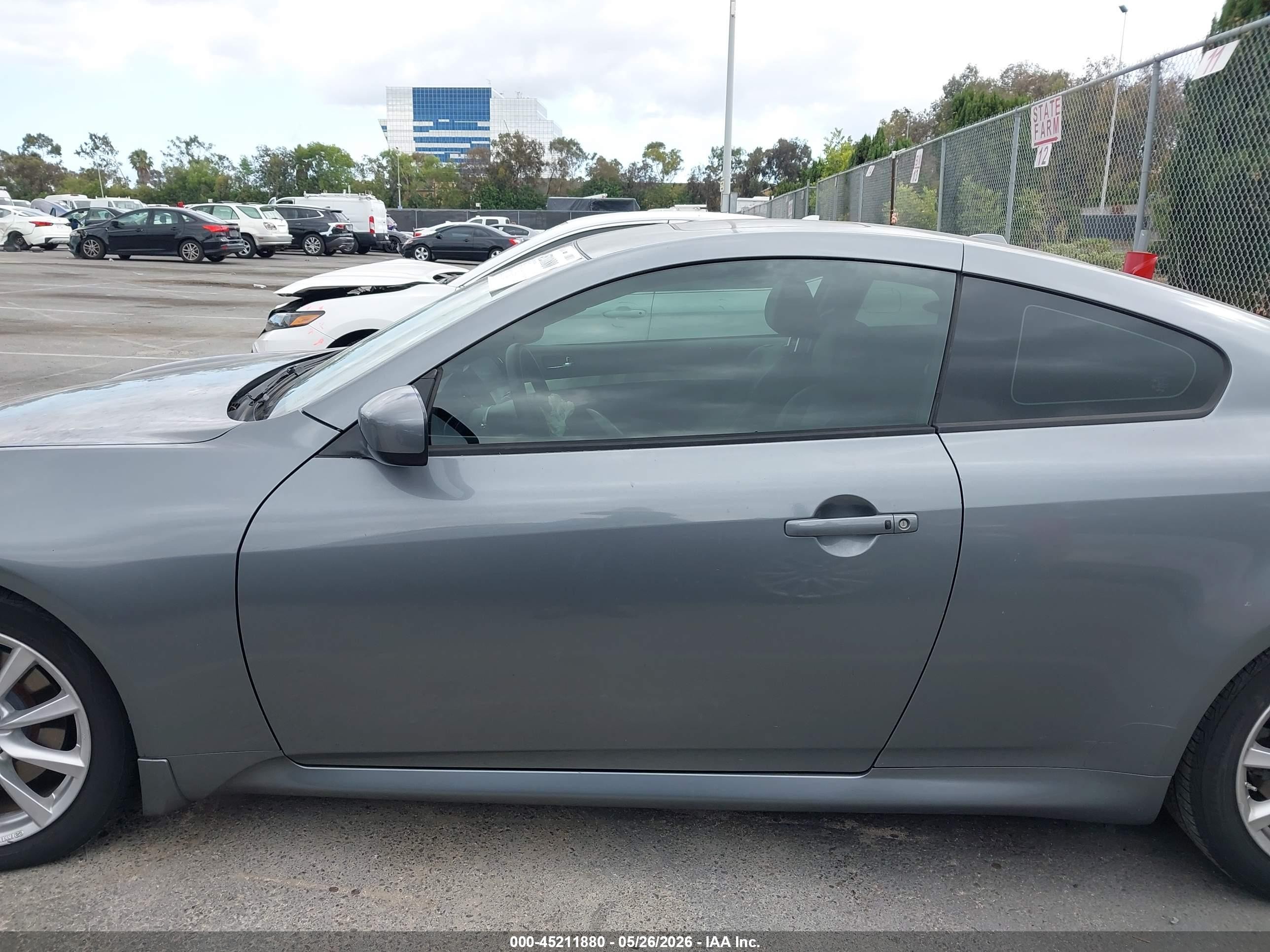 2013 Infiniti G37 Journey Gray vin: JN1CV6EK7DM922553