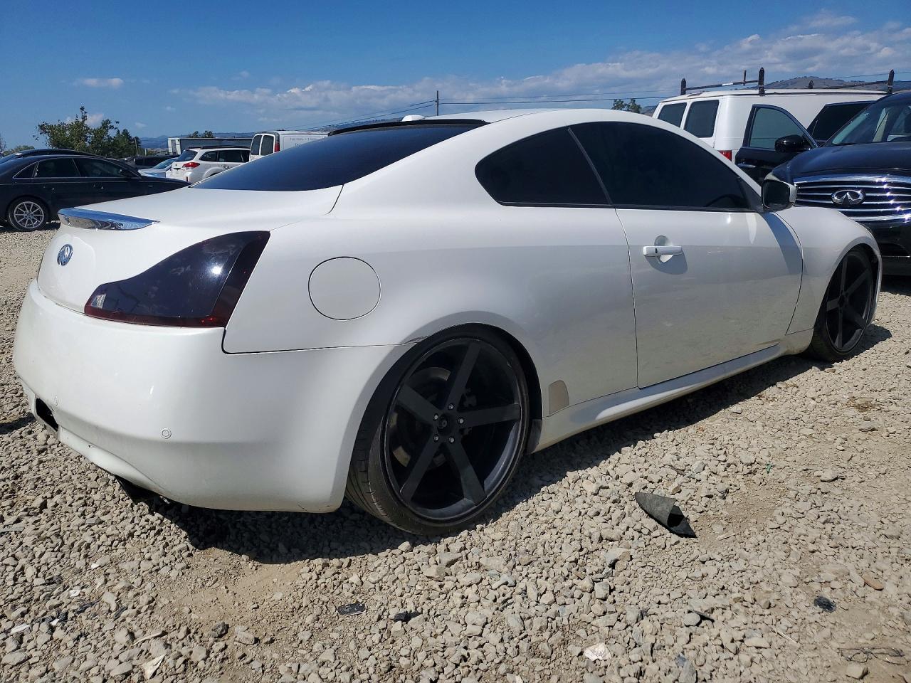 2011 Infiniti G37 Coupe Base White vin: JN1CV6EK8BM215488